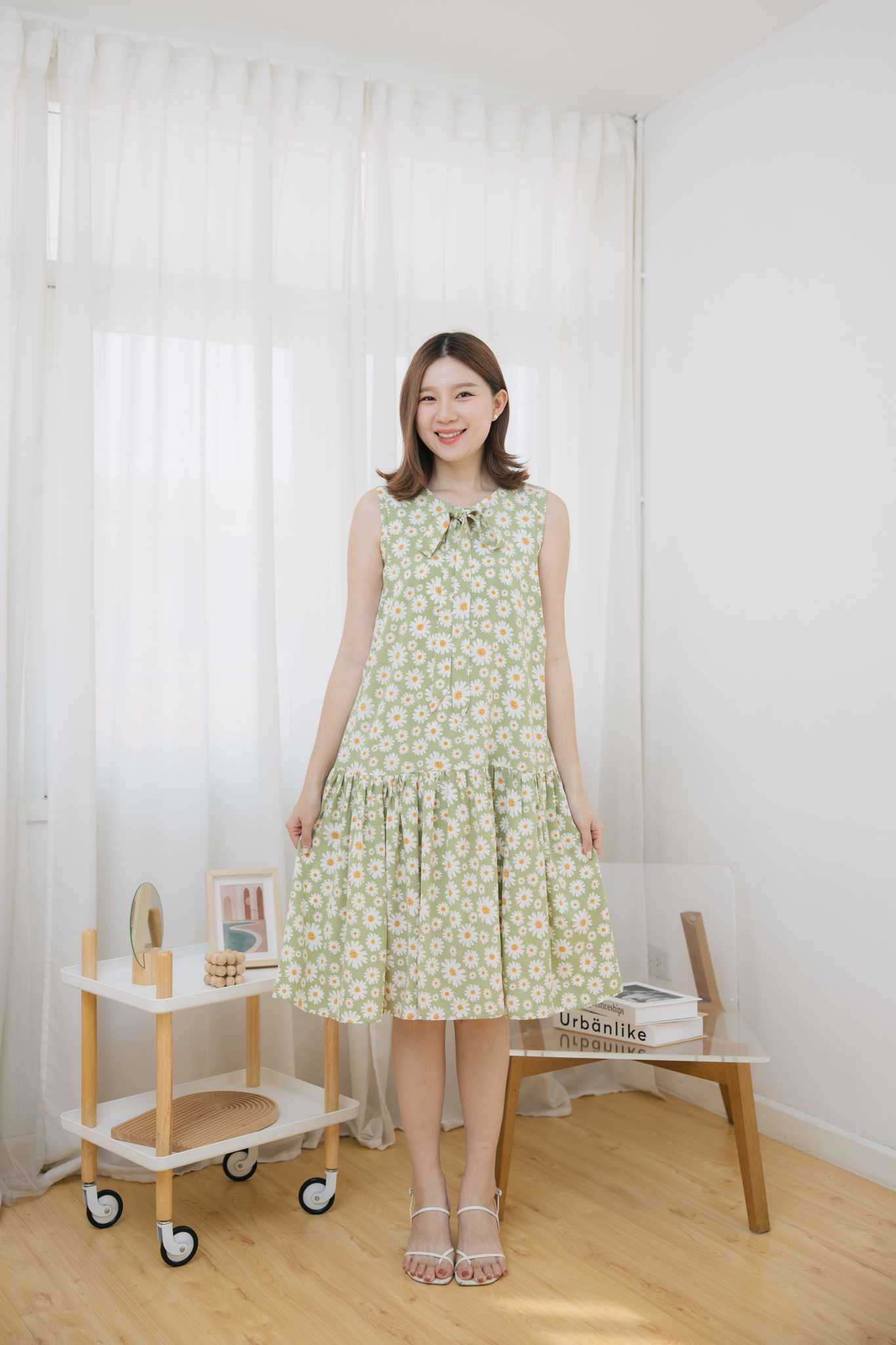 เดรสให้นม Green daisy bow dress