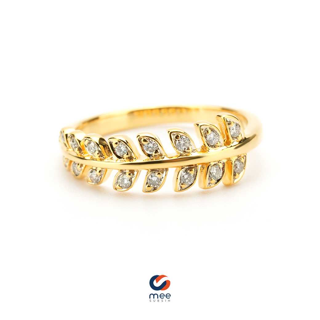 แหวนใบมะกอก เสริมดวงผู้ใส่ในหลายๆด้าน เพชรรวม 0.16 กะรัต น้ำ 97 ทองคำ 18k [RG230013]