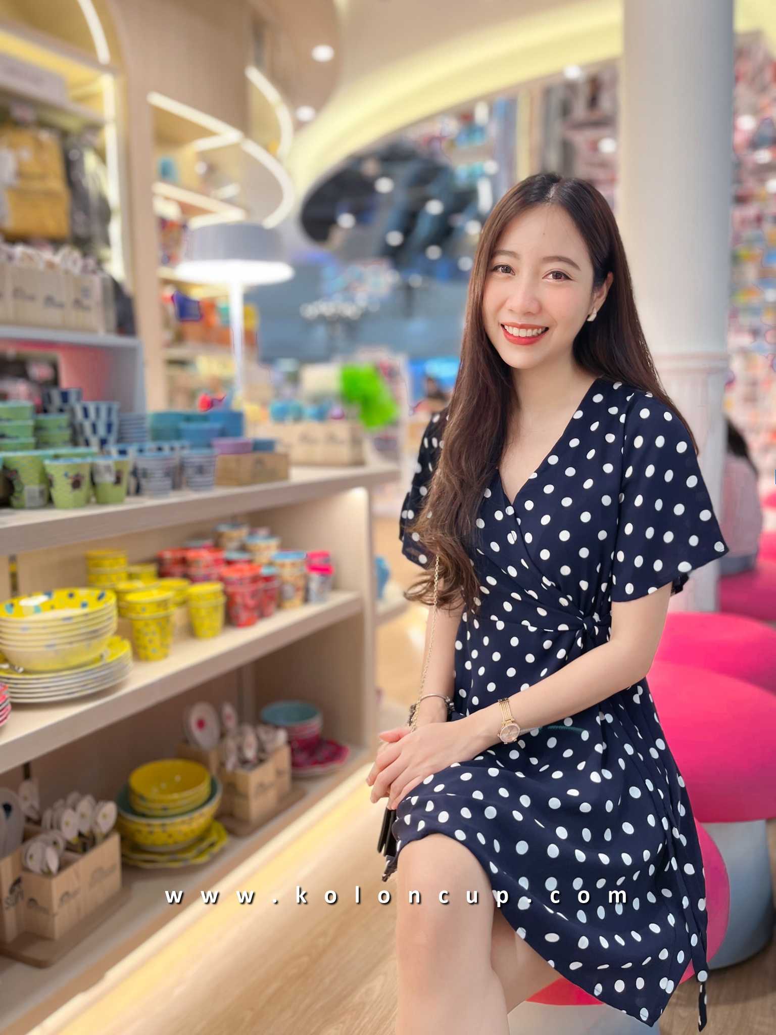 Koloncup  ชุดเดรสสีกรมไขว่หน้าลายจุด ชุดเดรสสีกรม KL2007