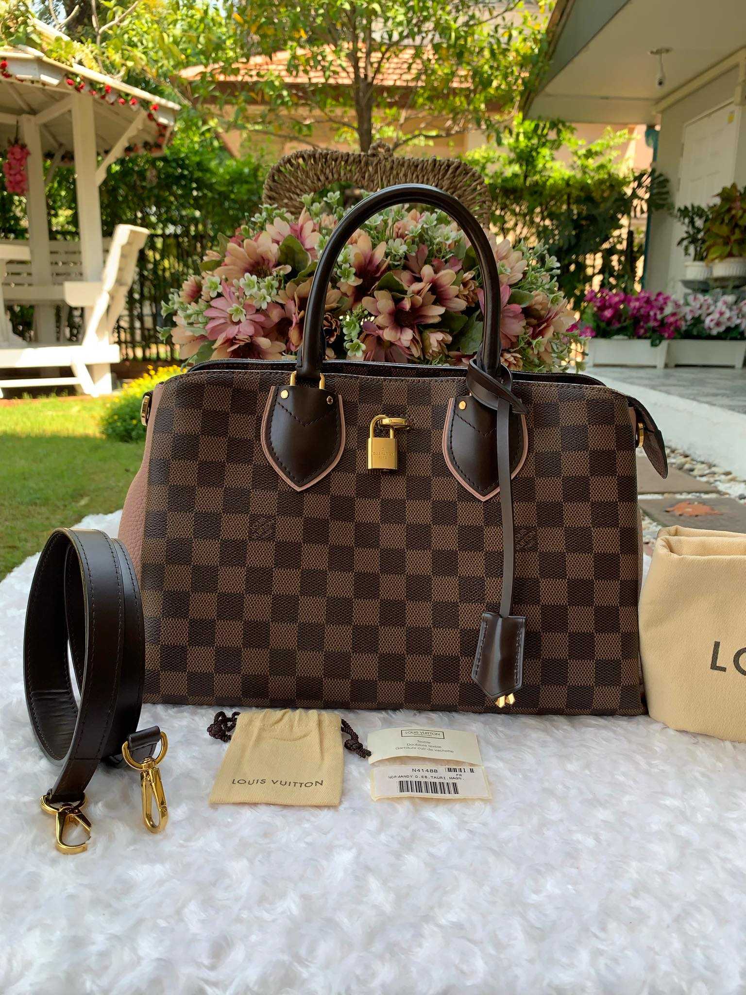 กระเป๋า Louis Vuitton Normandy Tote in Damier