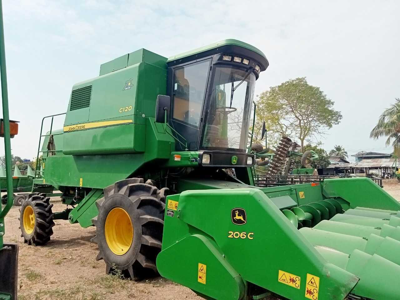 C120 CORN COMBINE (S/N  1YCC120JKN0100105)