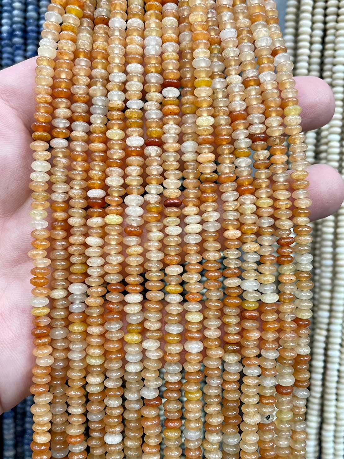 อาเกตส้ม (Oragne Agate) ขนาด 2x4 mm ทรงล้อรถ เส้นยาว