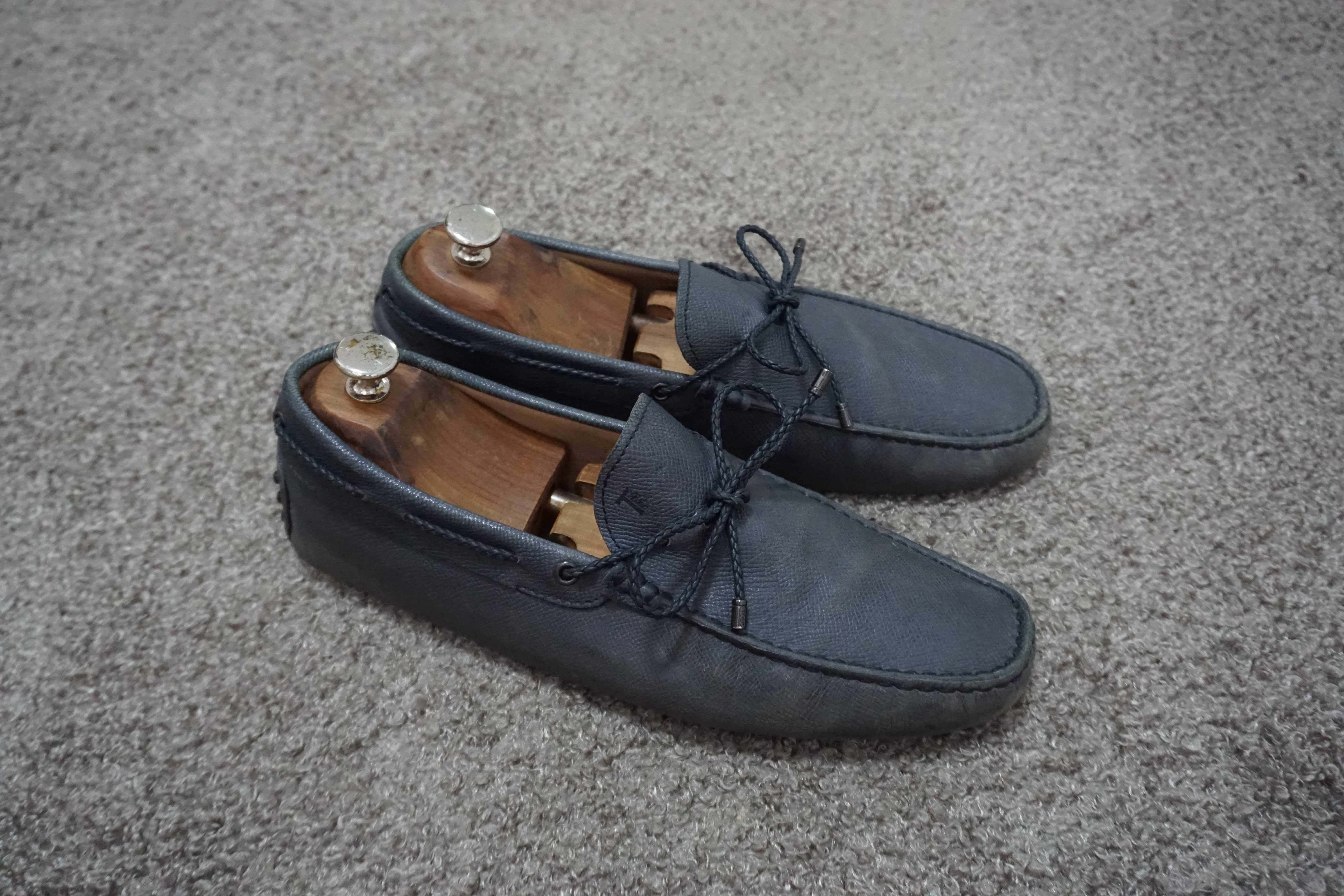 TOD'S Gommino Driving Shoes size 8