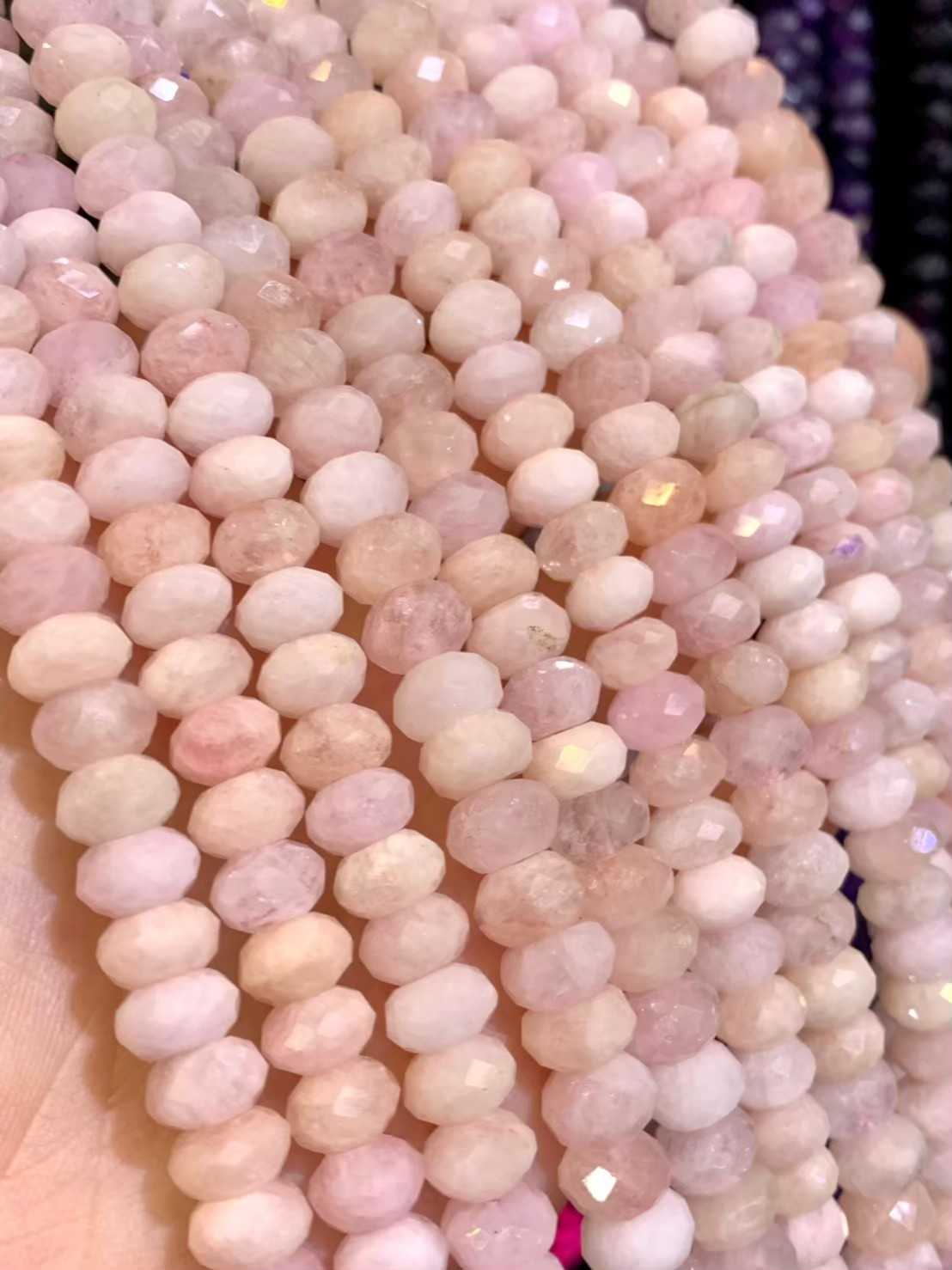 มอร์แกนไนท์ ทรงล้อรถ (Morganite) ผิวเจียเหลี่ยมเหลี่ยม เกรด AAA เส้นยาว