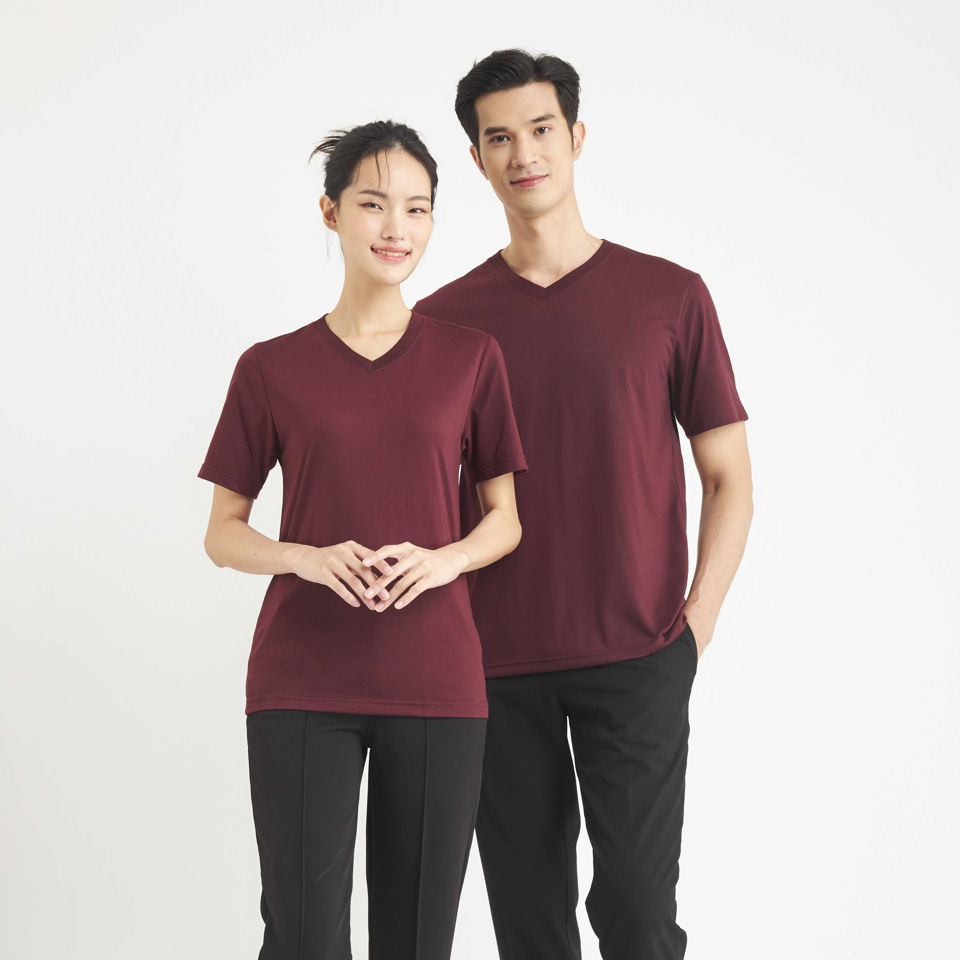 Yuedpao เสื้อยืด เสื้อยืดสีพื้น เสื้อยืดสีพื้นคอวี รุ่น Ultra Soft Non-Iron  คอวี_สีเลือดหมู