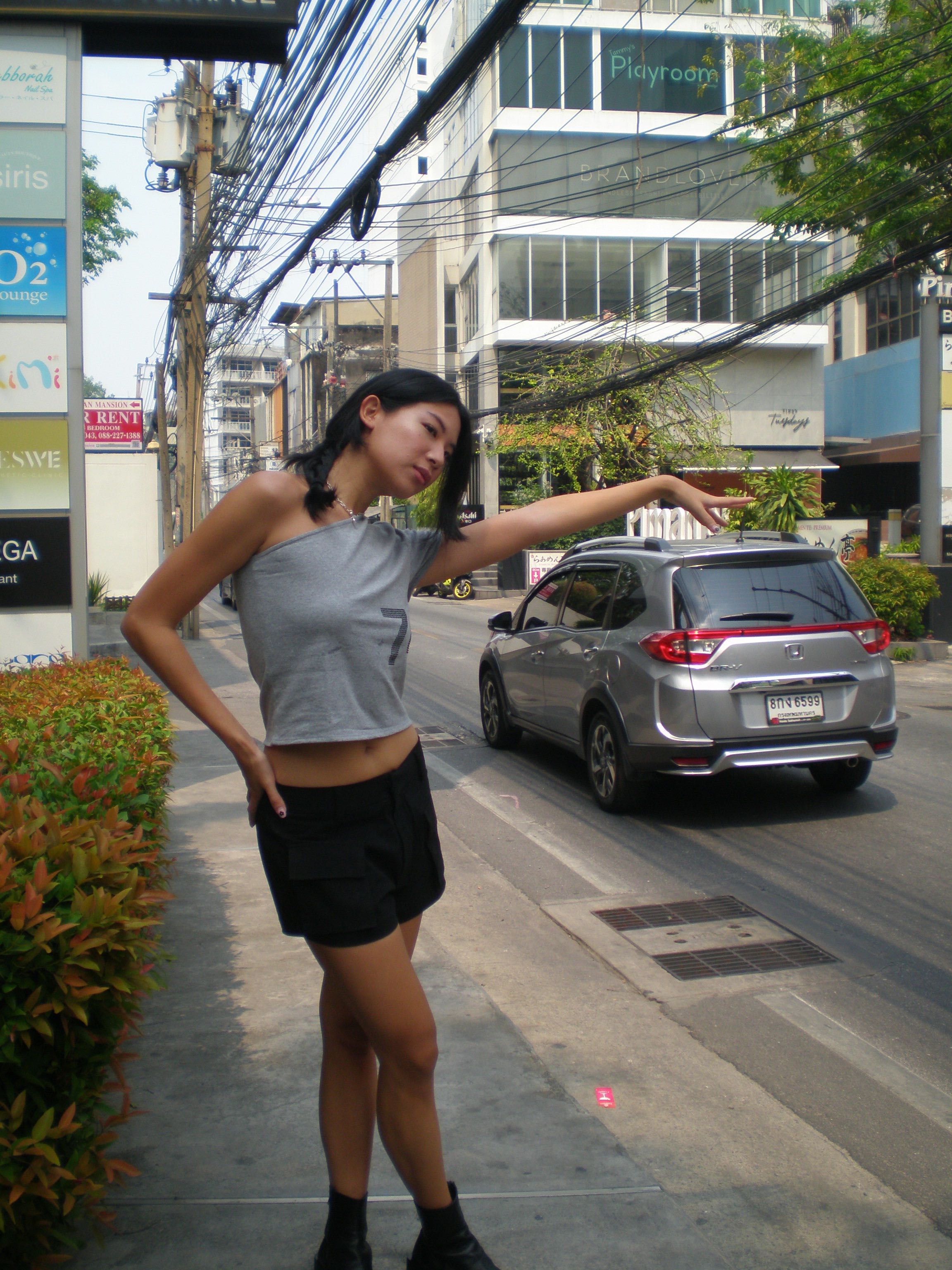 DEVONS • 74 One Shoulder Tee