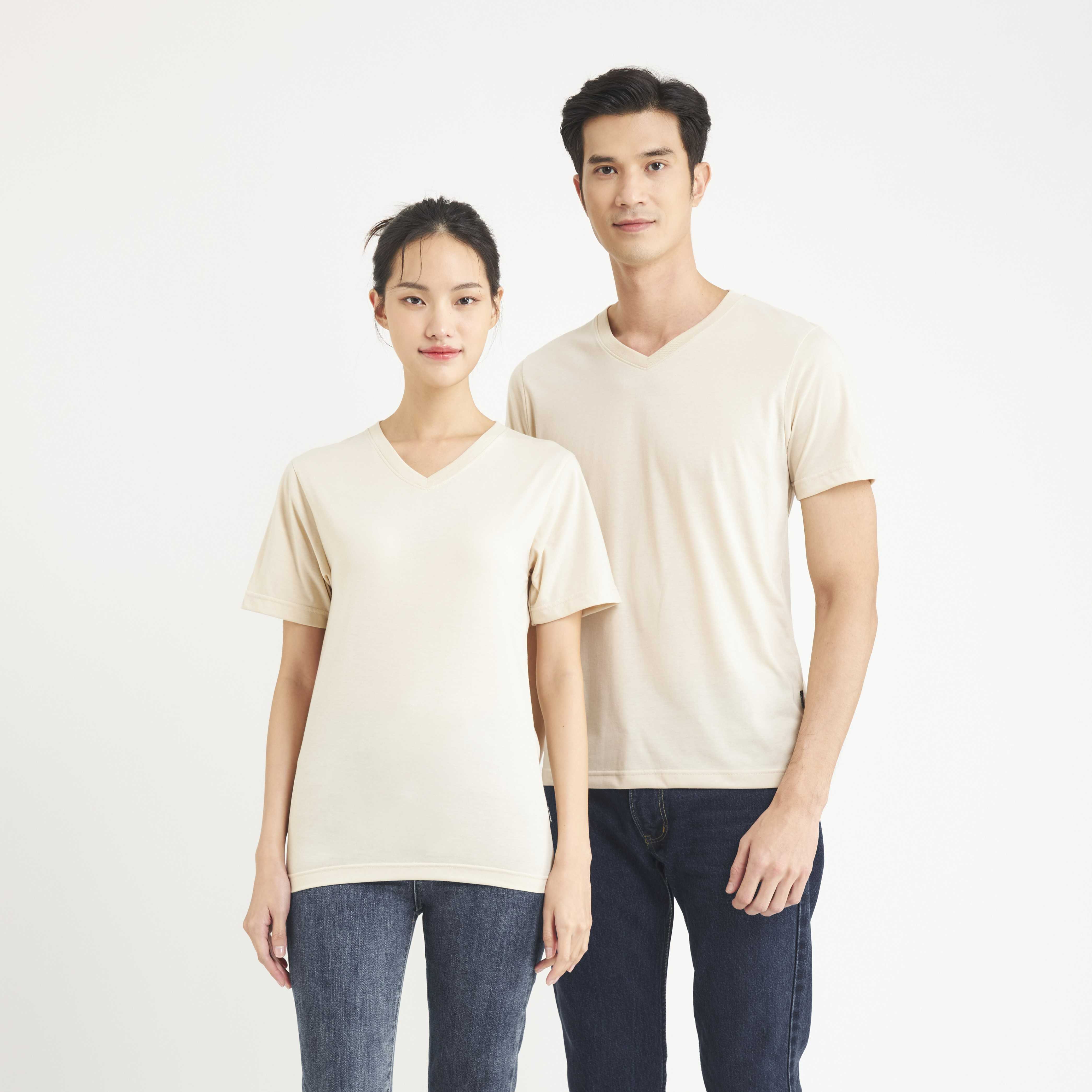 Yuedpao เสื้อยืด เสื้อยืดสีพื้น เสื้อยืดสีพื้นคอวี  รุ่น Ultra Soft Non-Iron คอวี_Creamy