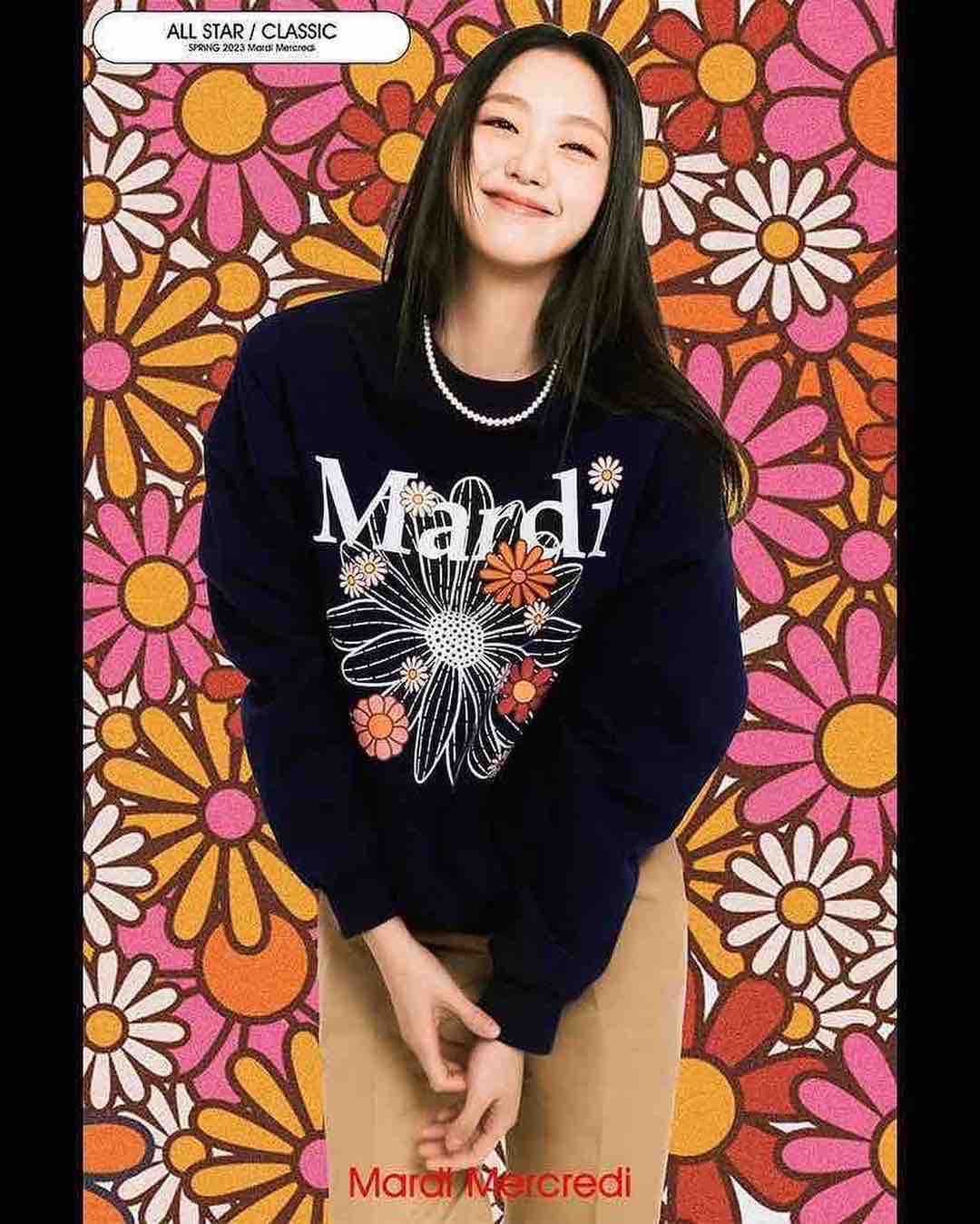 (พร้อมส่ง) Mardi mercredi sweatshirt blossom navy