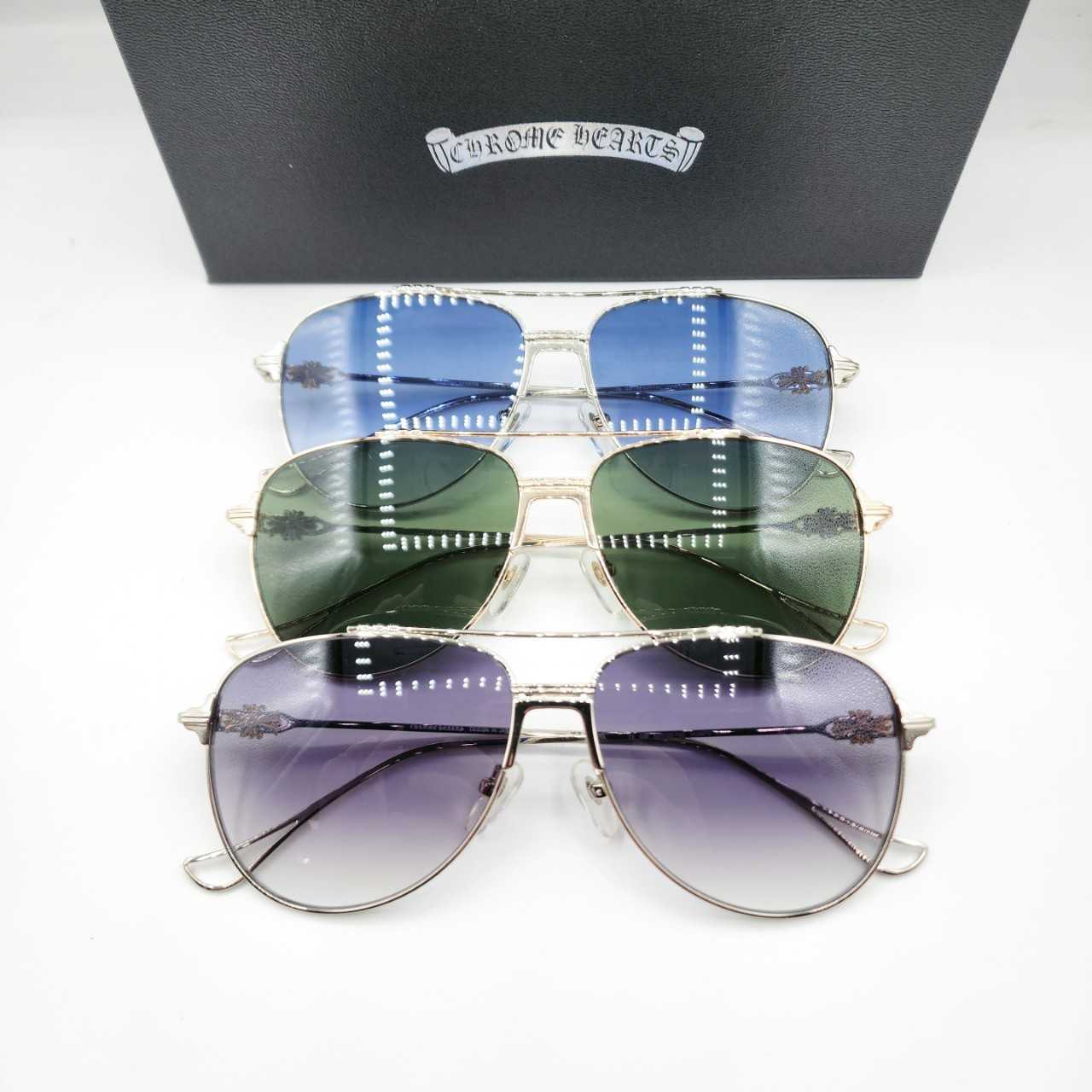 แว่นกันแดด CHROME HEARTS