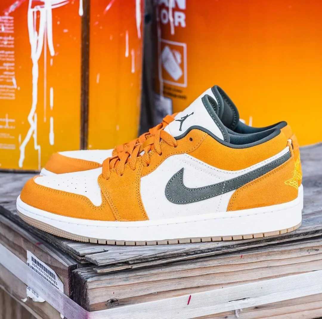 Nike Air Jordan 1 Low Light Curry