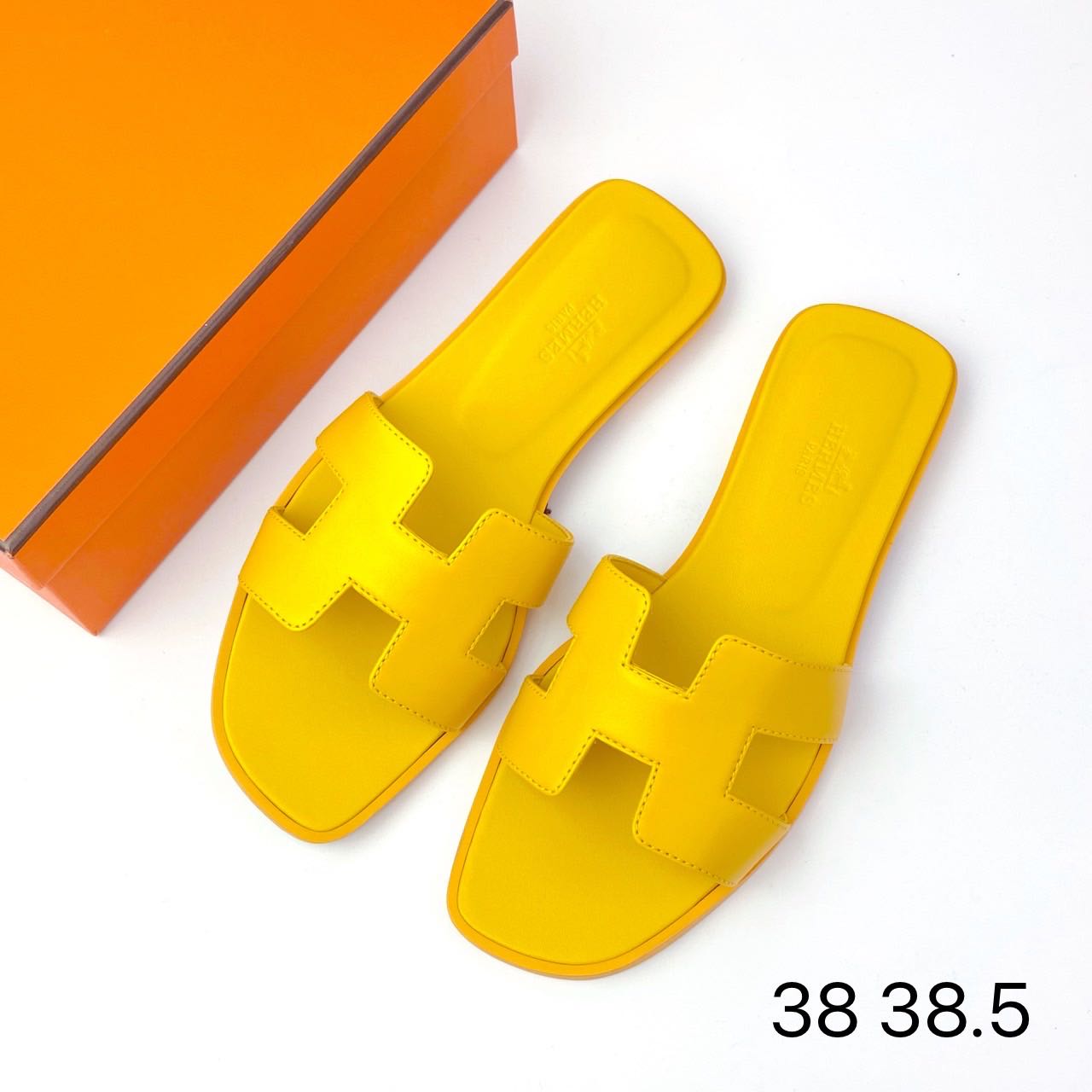 Hermes Oran Sandal Jaune Topaze สีเหลืองเข้ม SIZE 37(24cm) , 38.5(24.7cm)