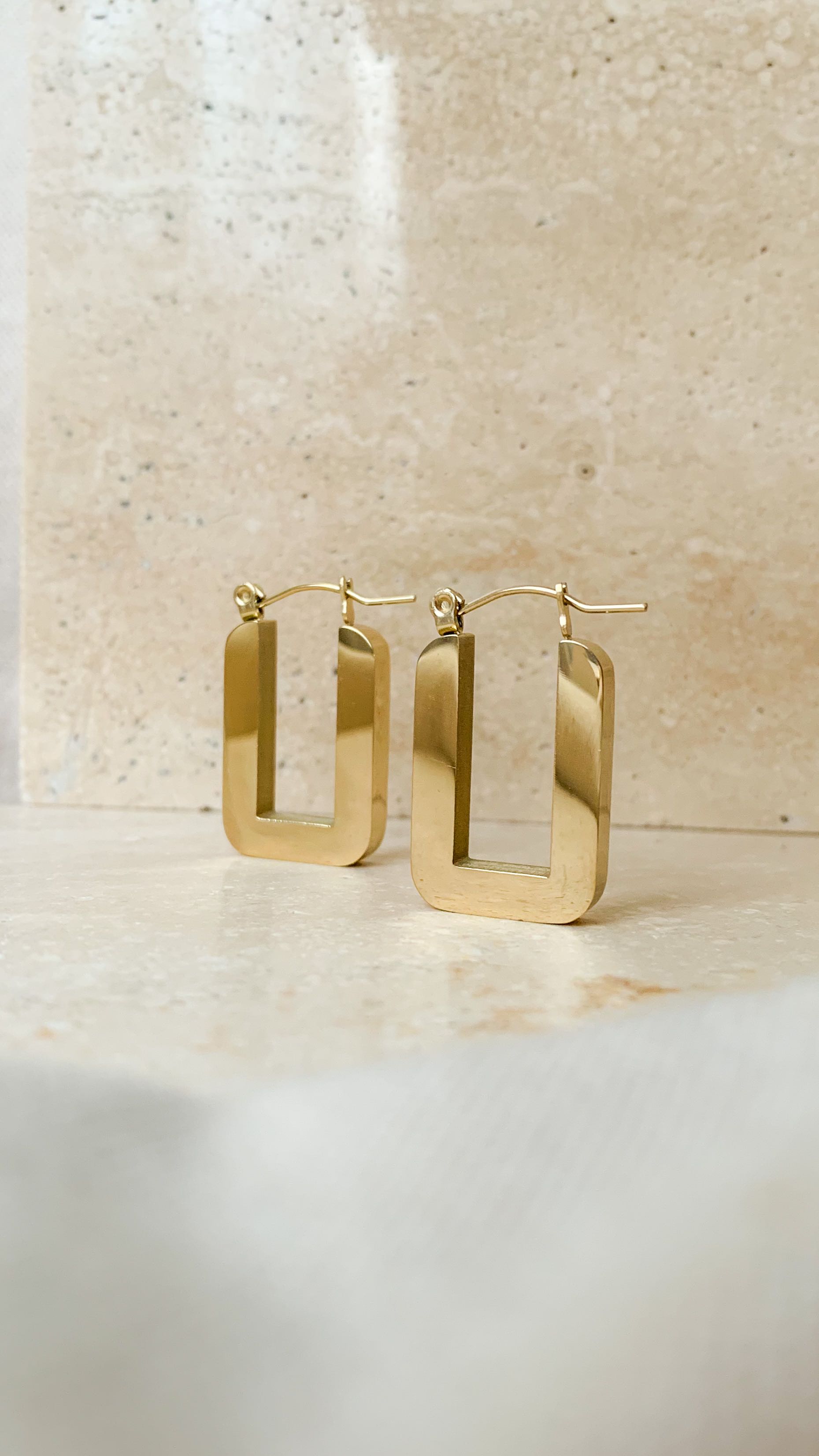 STAINLESS GOLD HOOPS TINARI 5 ต่างหูห่วงทอง