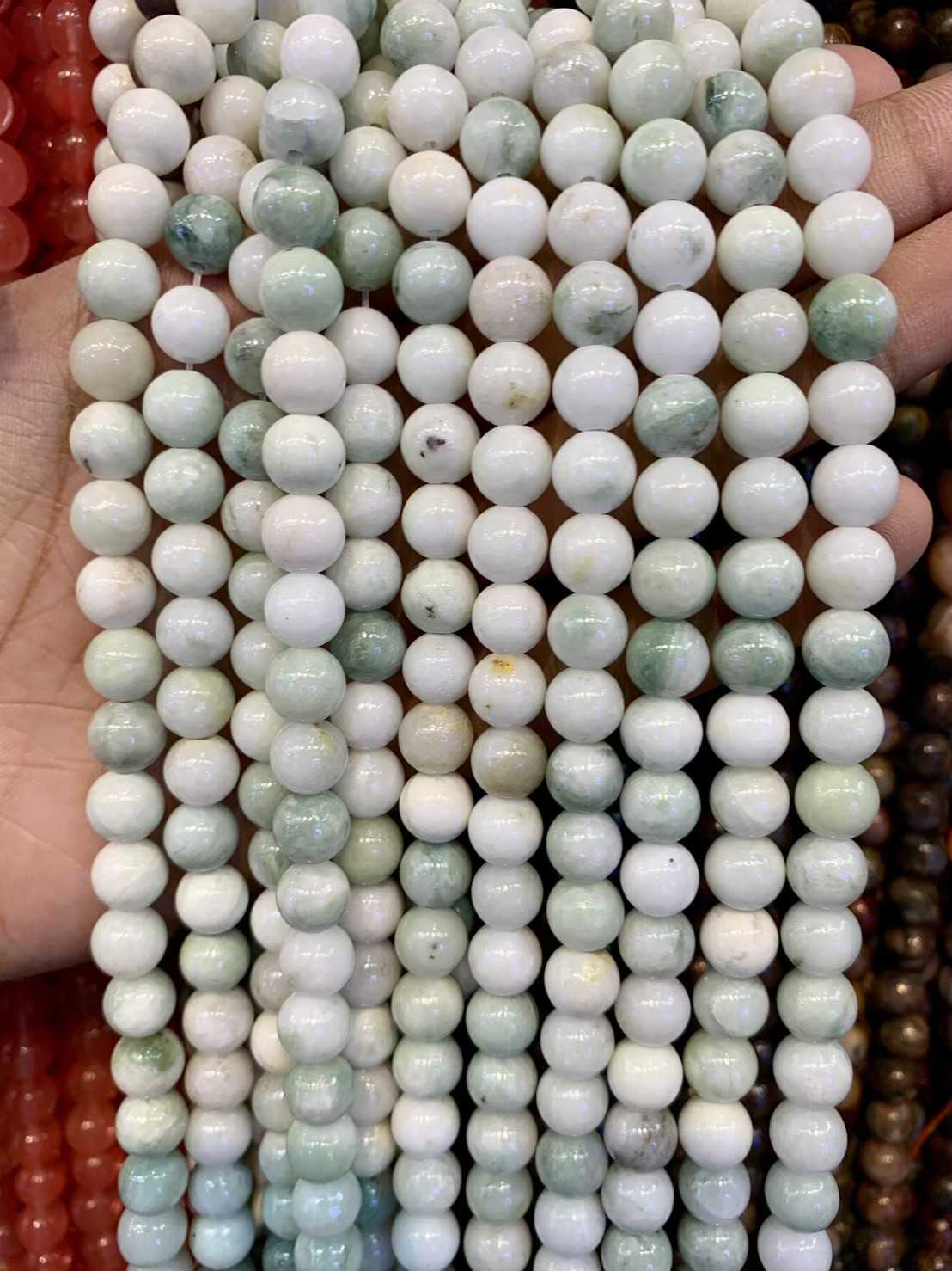 หยกเขียวพม่า (Myanmar Jade) เกรด A ทรงกลม