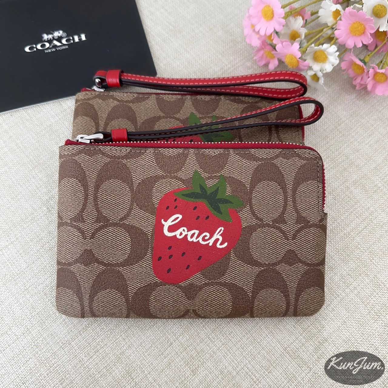 COACH (Style No.CH530)