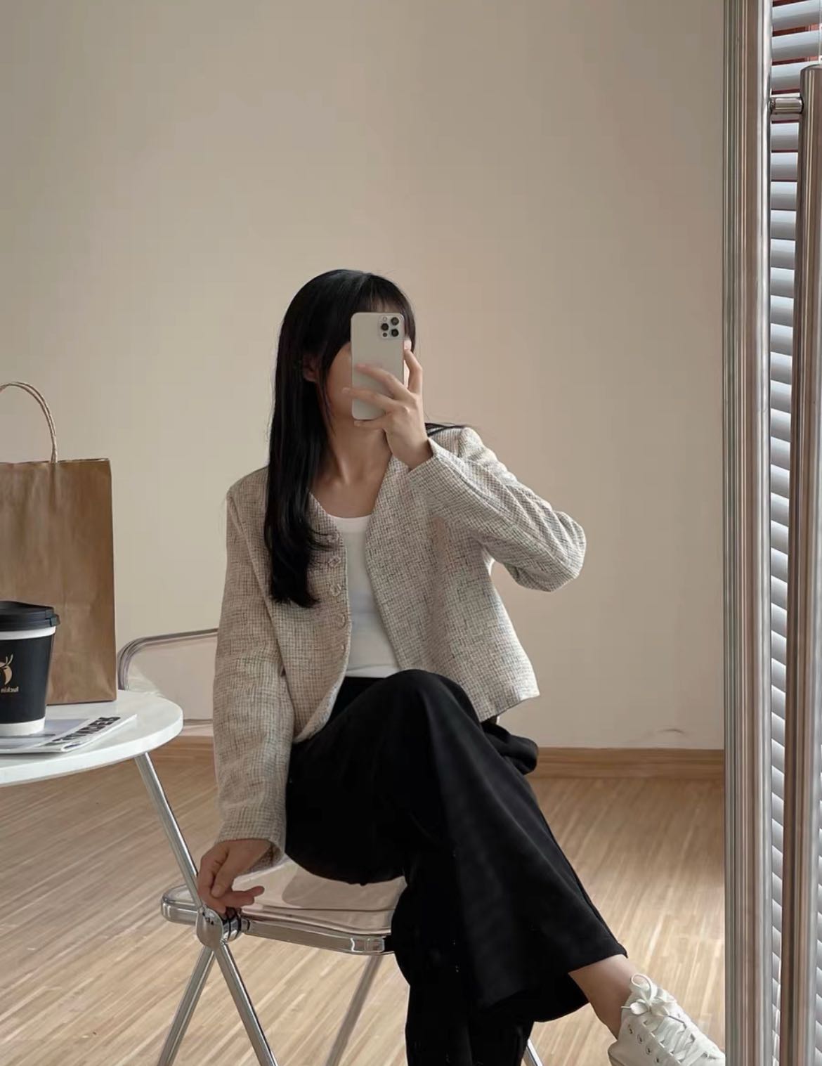 V-NECK BLAZER