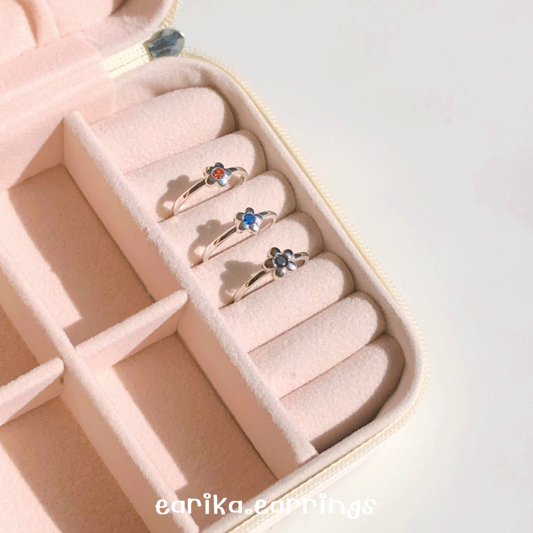 earika.earrings - flora ring แหวนเงินแท้จี้ดอกไม้ประดับเพชร ฟรีไซส์ปรับขนาดได้