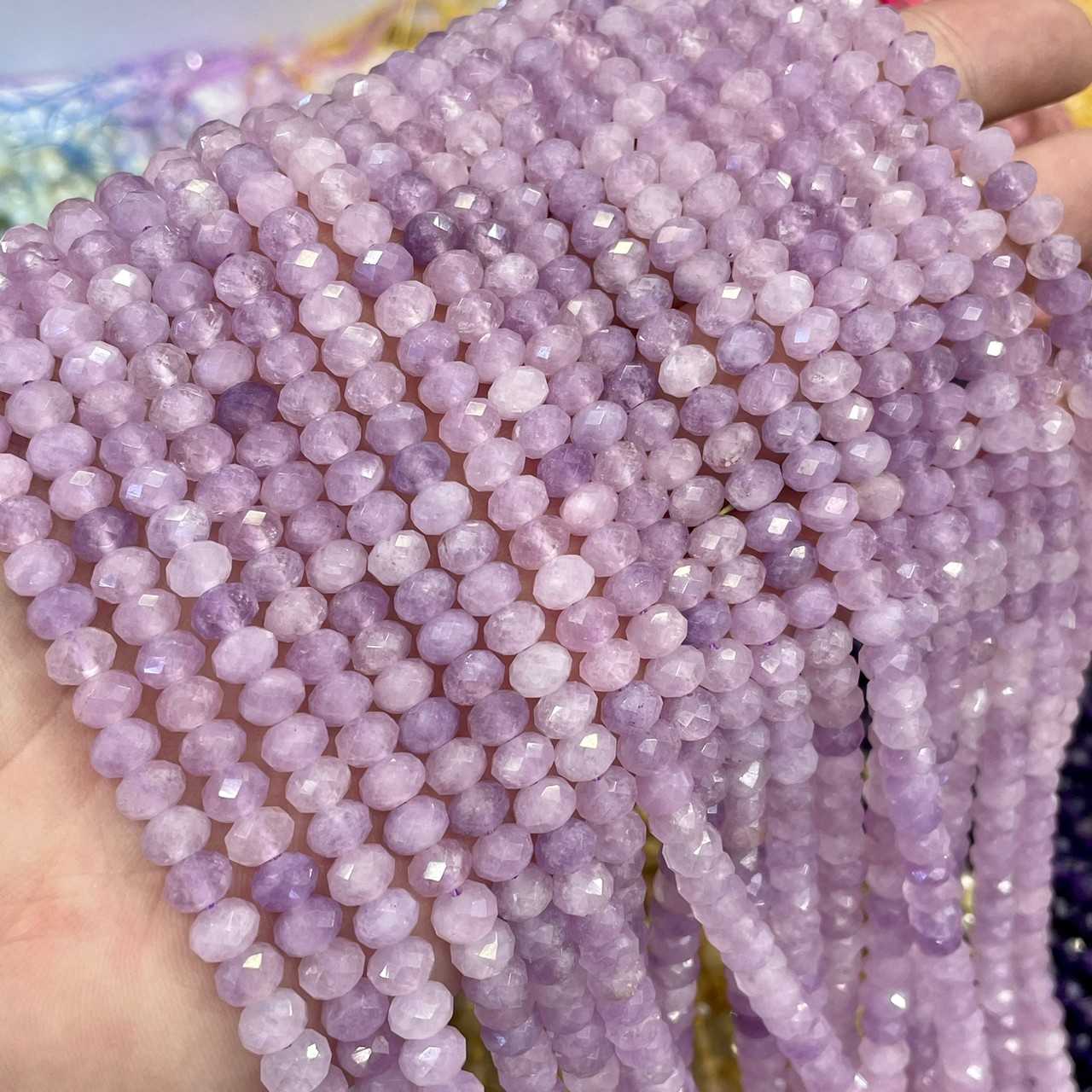 ลาเวนเดอร์ (Lavender) ทรงล้อรถ เจียเหลี่ยมเหลี่ยม 6x4 mm เส้นยาว