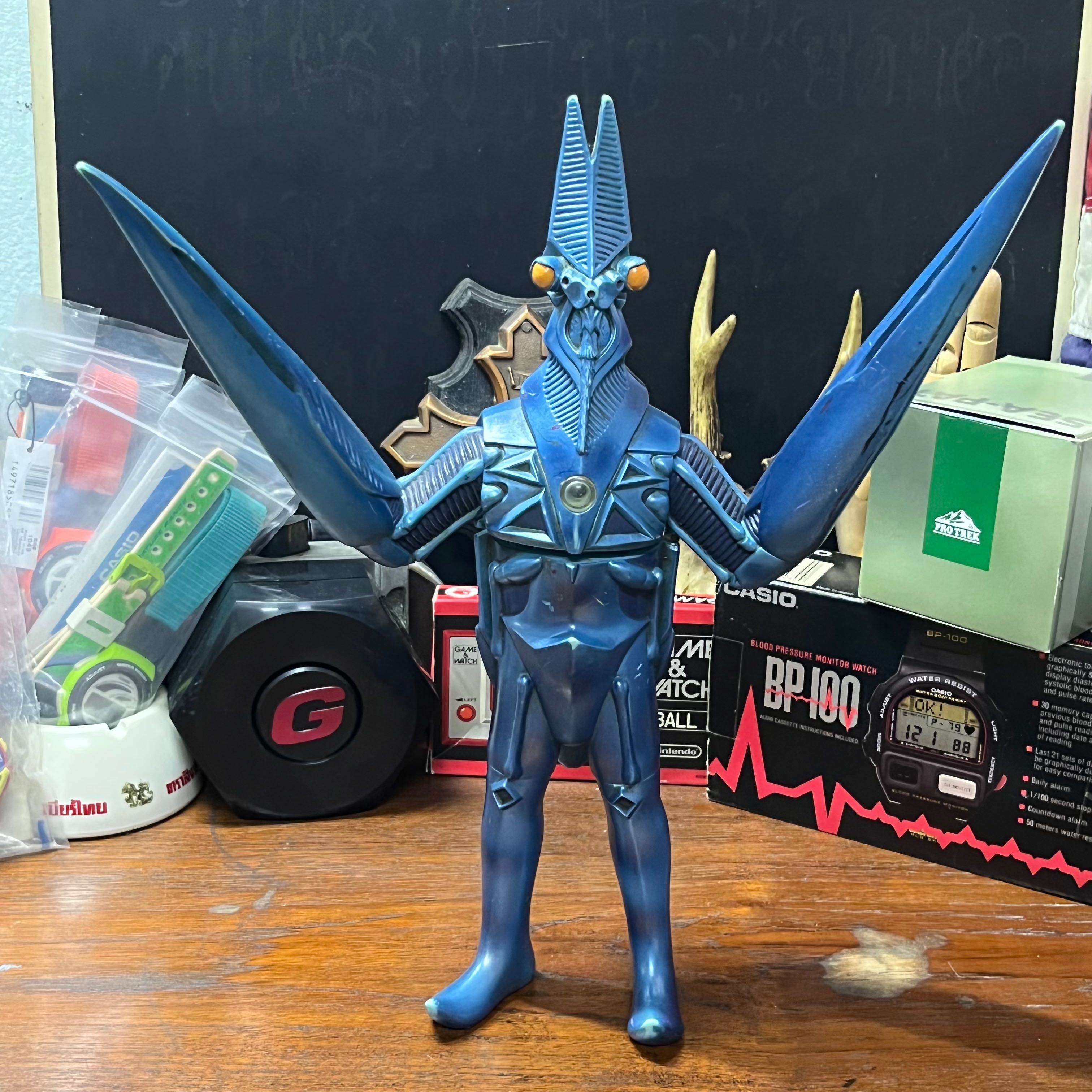 บาลตัน Bandai 