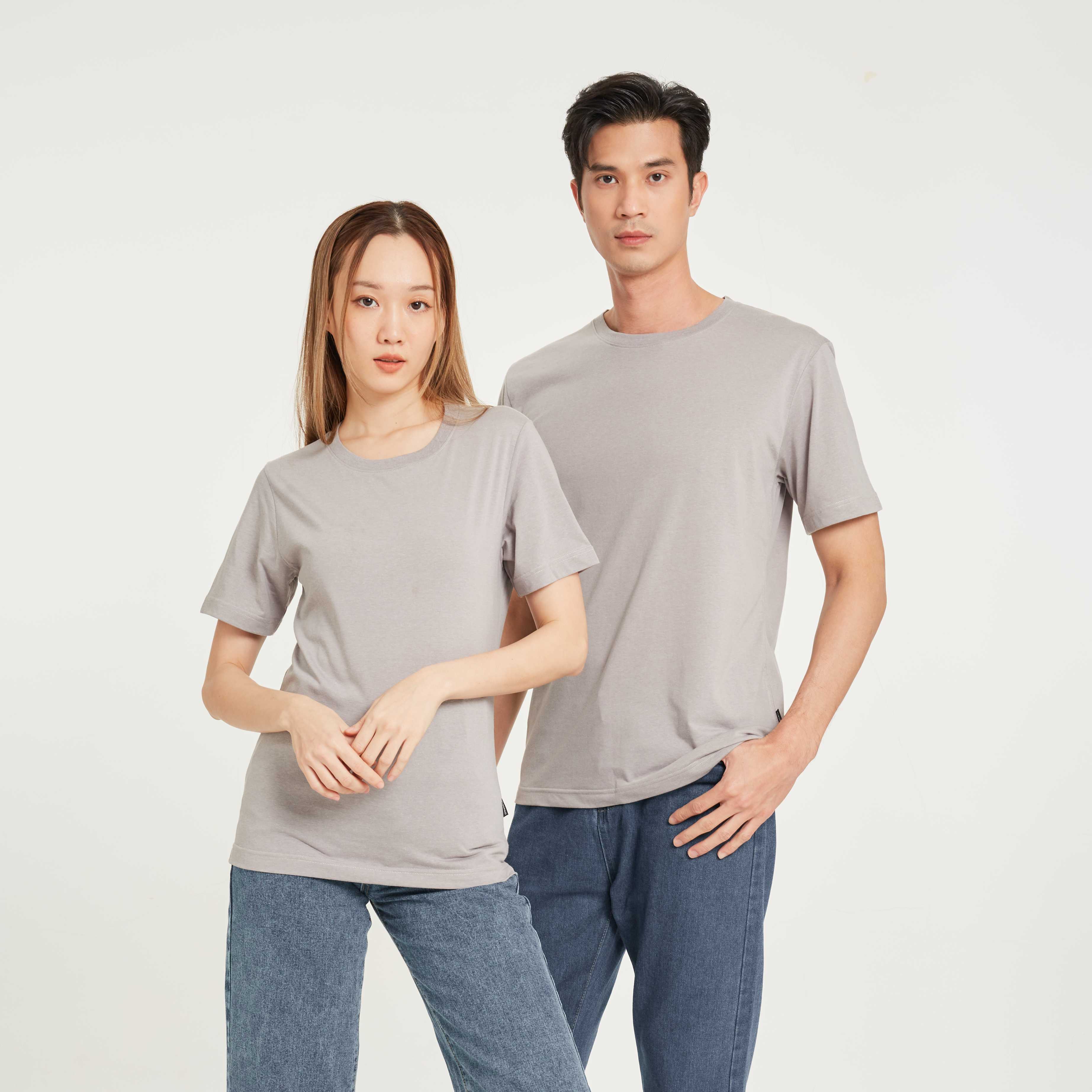 Yuedpao เสื้อยืด เสื้อยืดสีพื้น เสื้อยืดสีพื้นคอกลม รุ่น Ultra Soft Non-Iron คอกลม_Smoke Gray