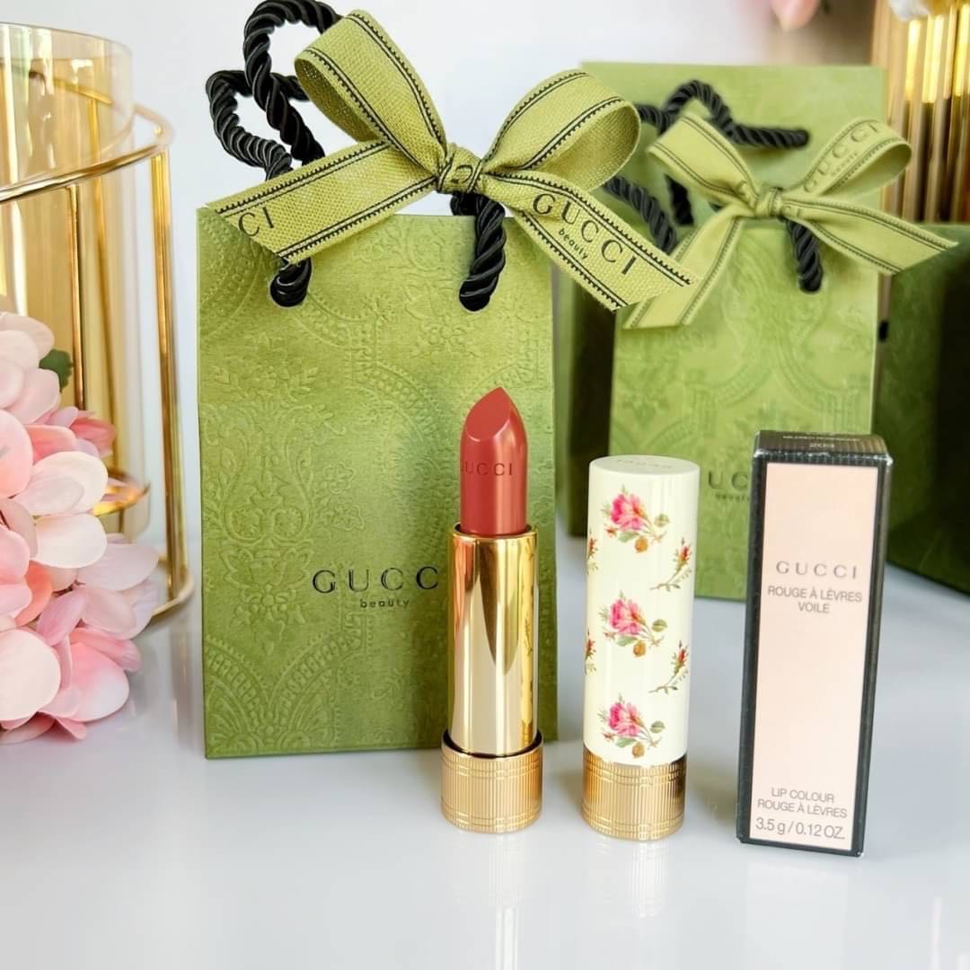 Gucci Rouge a Levres Voile Lipstick  3.5g   สี 203 Mildred Rosewood  ( limited package )