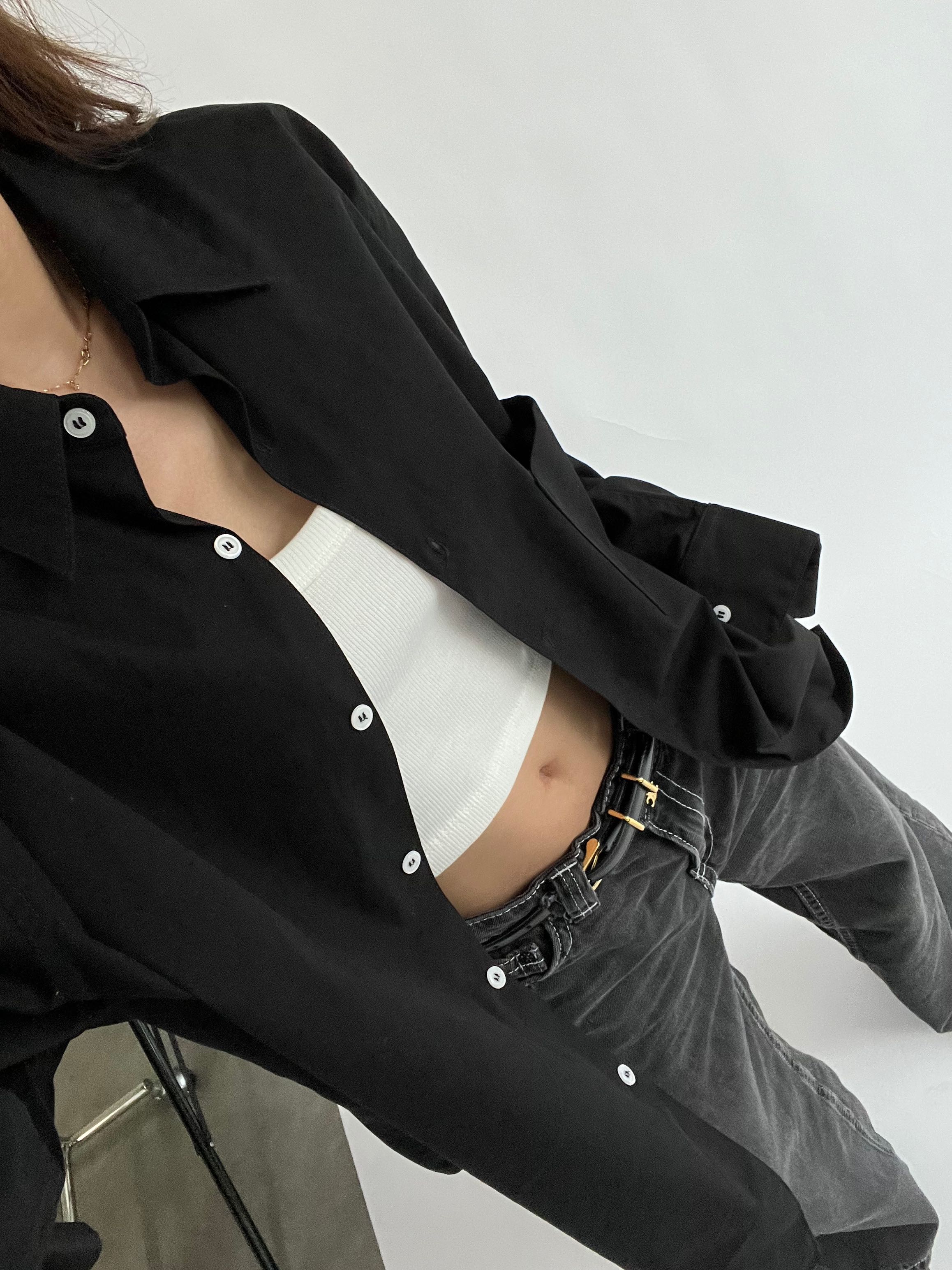 Essential Oversized Shirt in Black