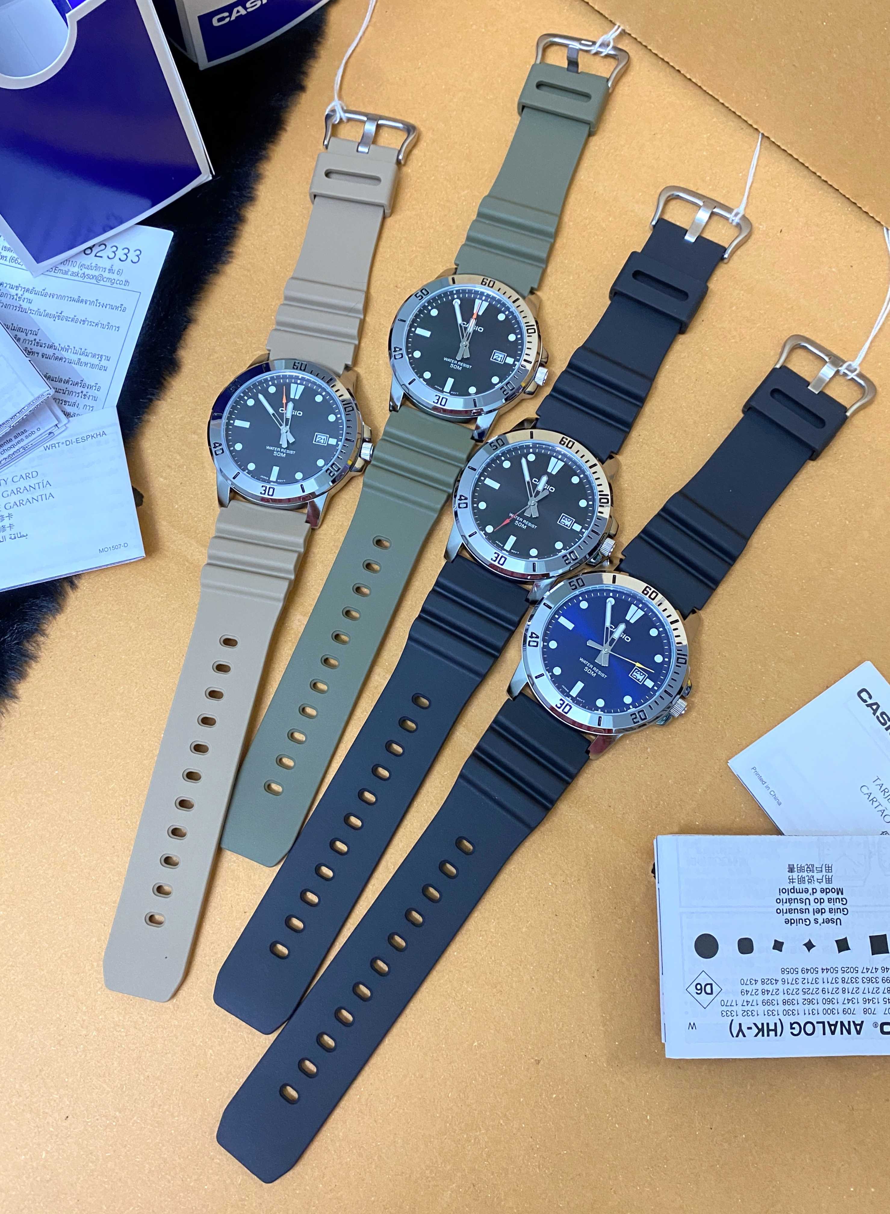 นาฬิกาข้อมือ Standard Men รุ่น MTP-VD01 สายยางเรซิ่น