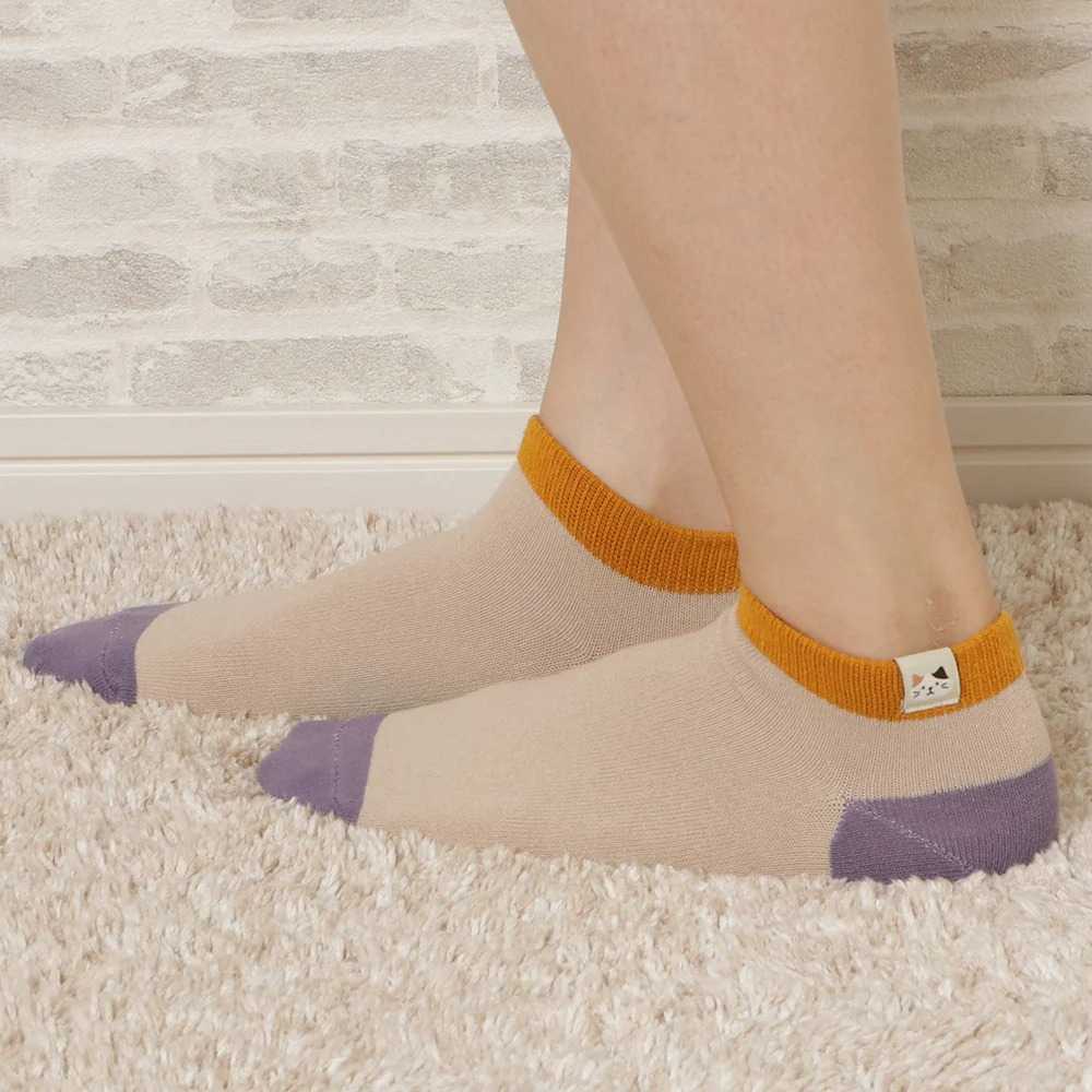 พร้อมส่ง!!!Socks with tag ถุงเท้าแต่งขอบลายแมว