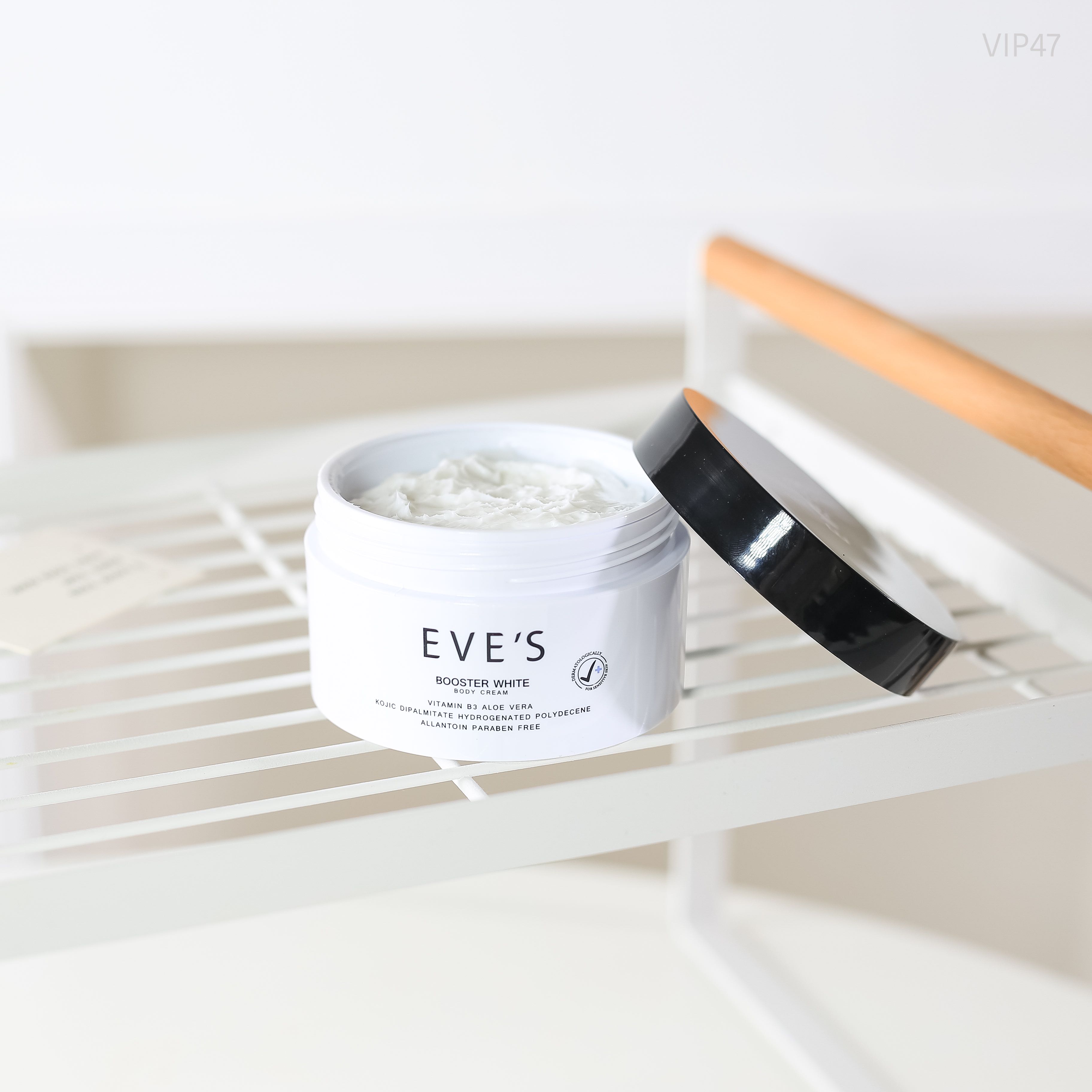 EVE’S บูสเตอร์วิตามิน ผิวขาวกระจ่างใส ชุ่มชื้น ลดเลือนจุดด่างดำ รอยยุงกัด และผิวแตกลาย