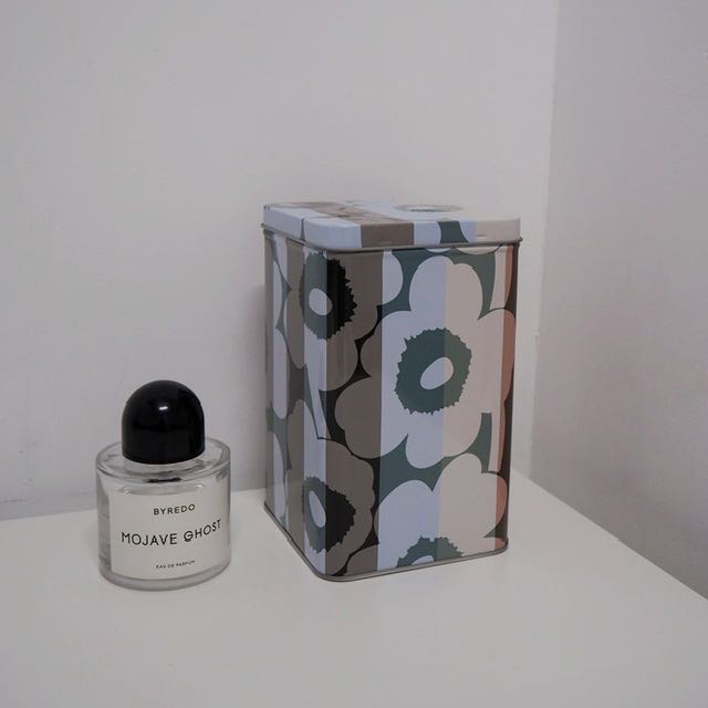 Marimekko ralli tin box  /สั่งซื้อโดยตรงผ่าน line ส่งฟรีค่า