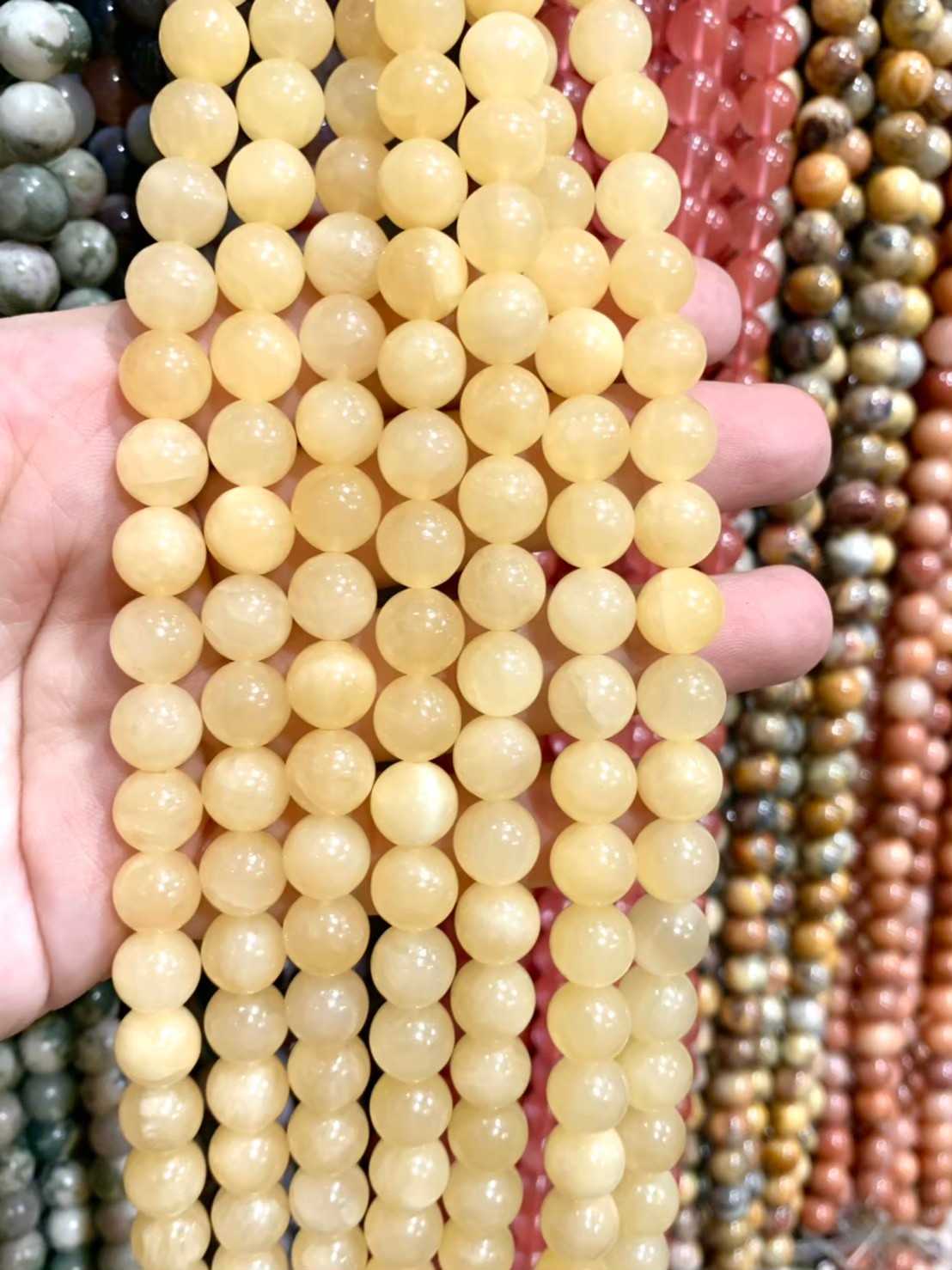 หยกน้ำผึ้ง เกรด A (Honey Jade) ทรงกลม