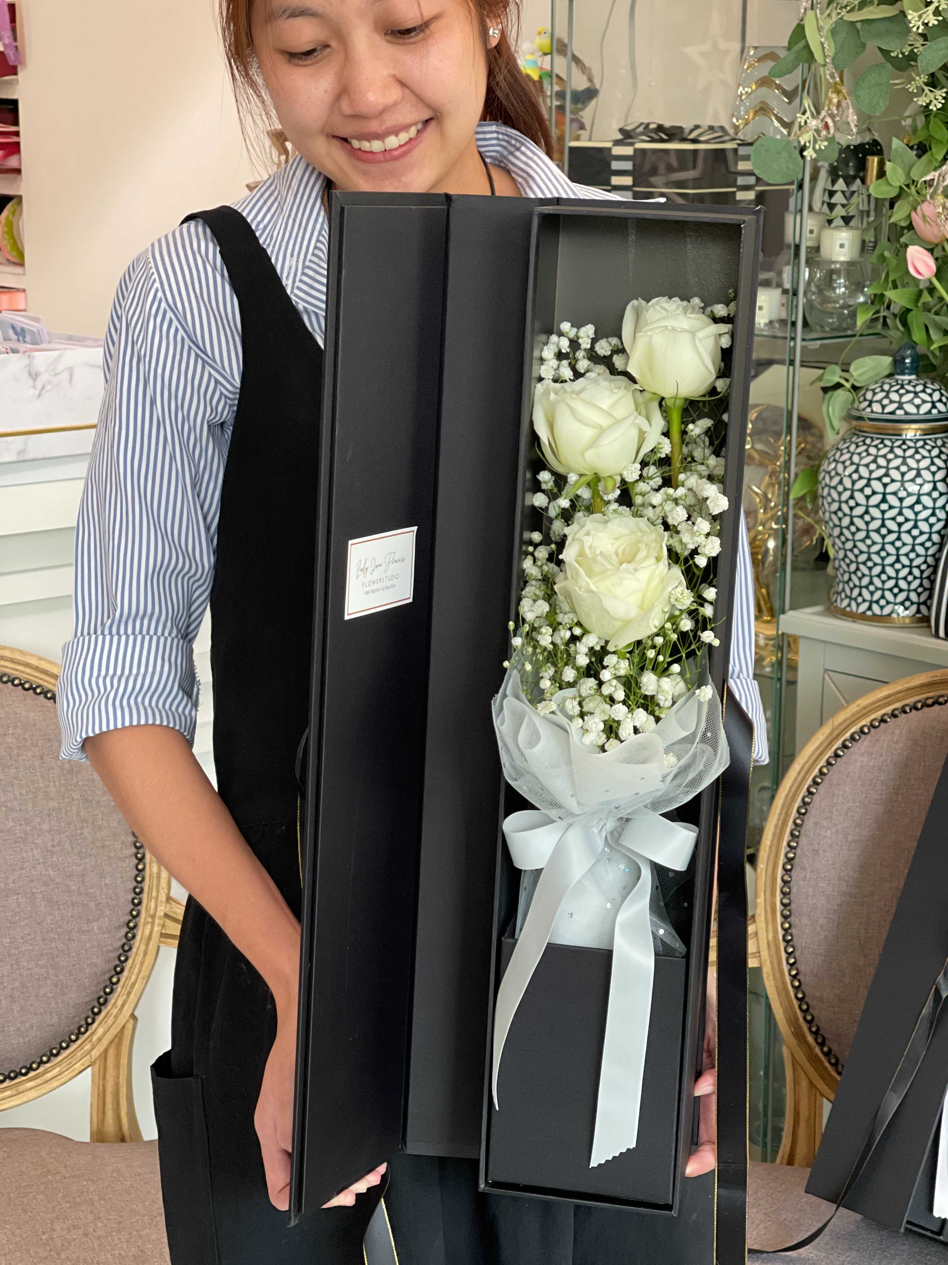 | Box flowers | LINE SHOPPING