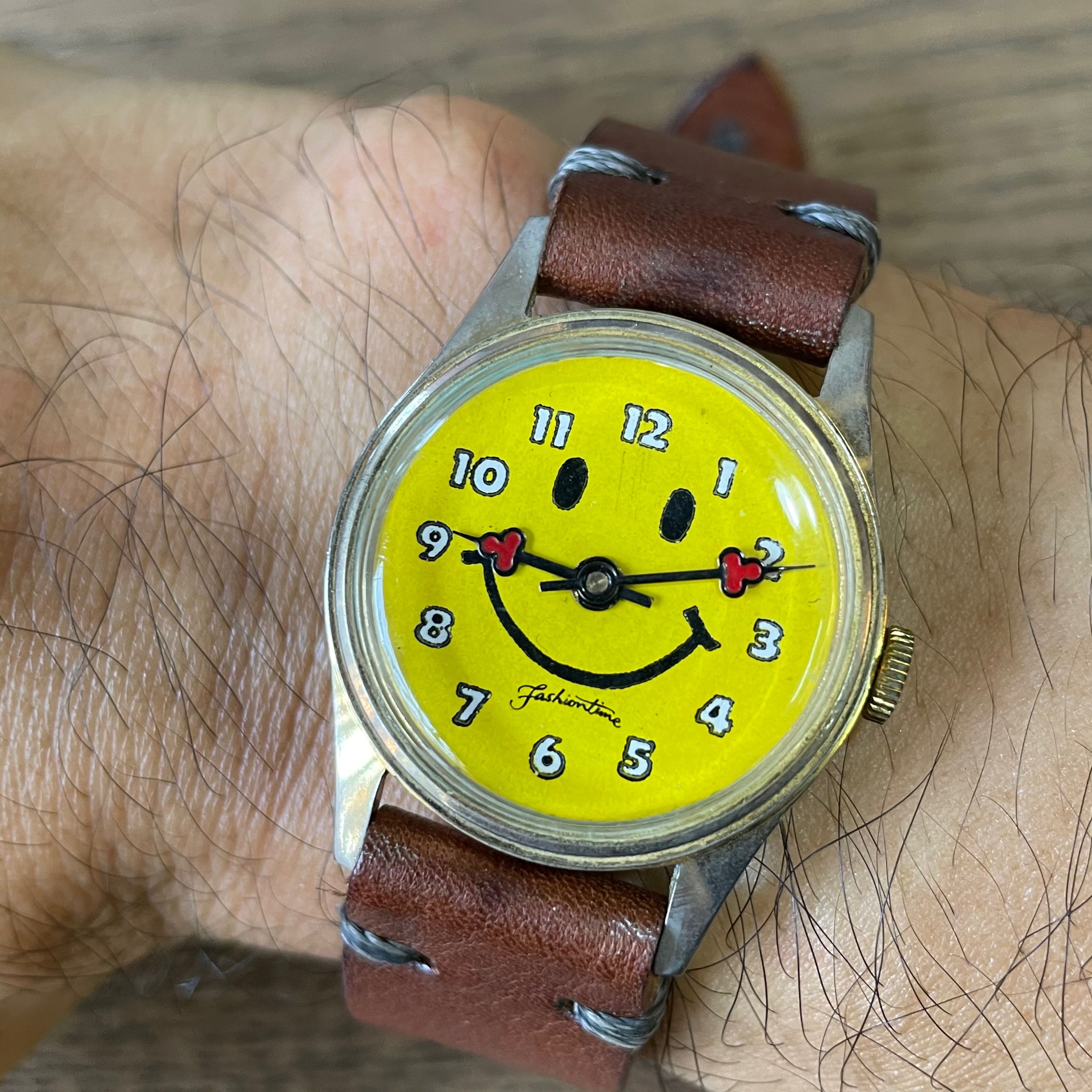 นาฬิกา Smiley  วินเทจ Swiss ระบบไขลาน ขนาด31มม. 