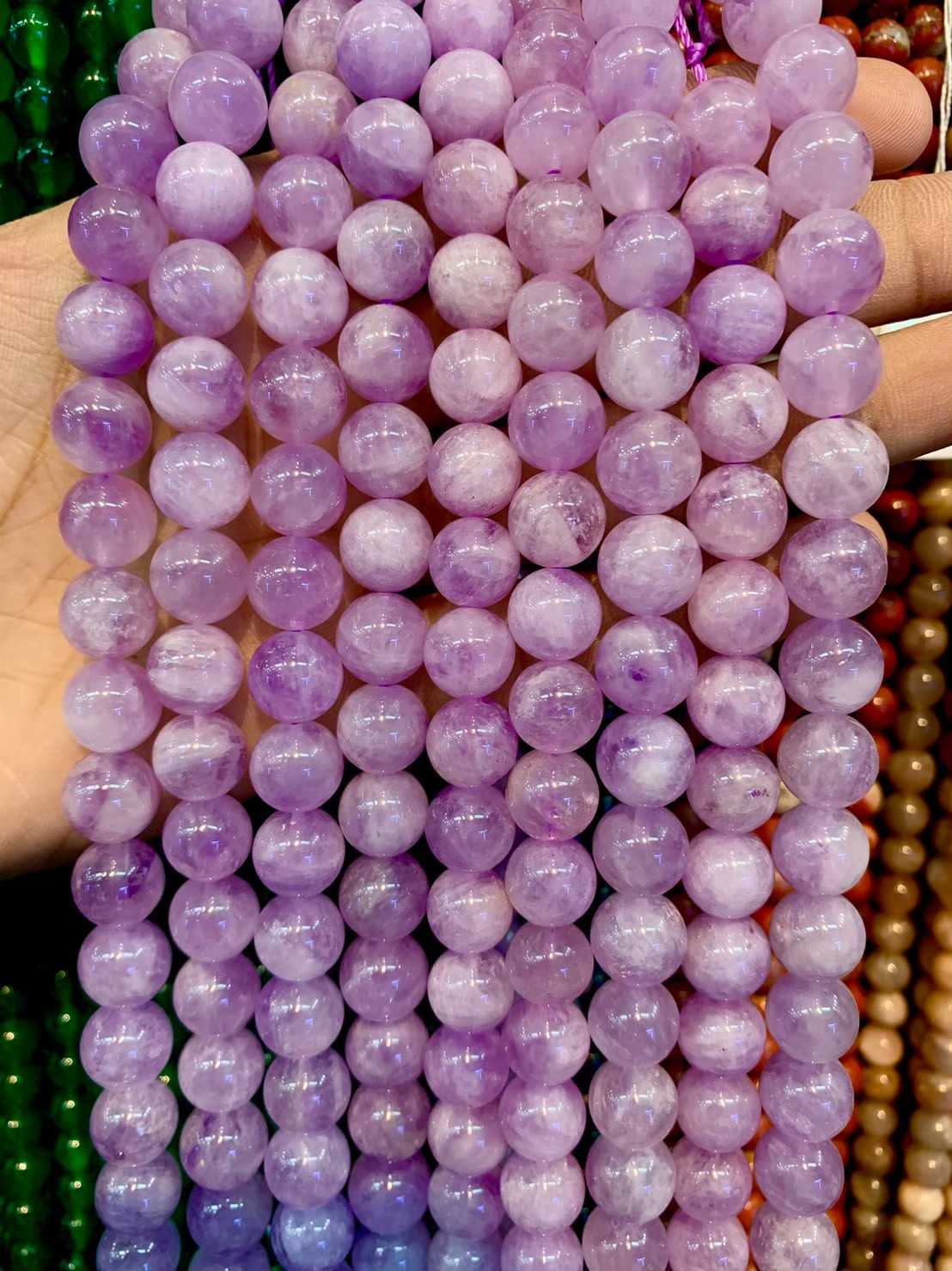 ลาเวนเดอร์ อเมทิตส์ (Lavender Amethyst) ทรงกลม เส้นยาว