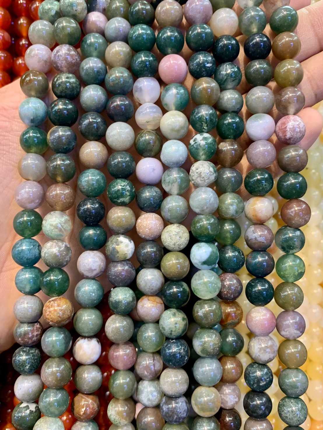 หยก รวมสี (Mixed Jade) ทรงกลม เส้นยาว