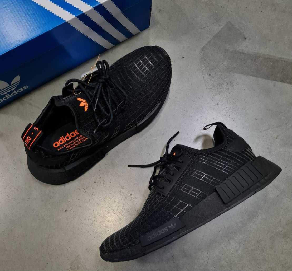 📌(ทักเชทก่อนสั่งซื้อ)   Adidas Originals NMD R1