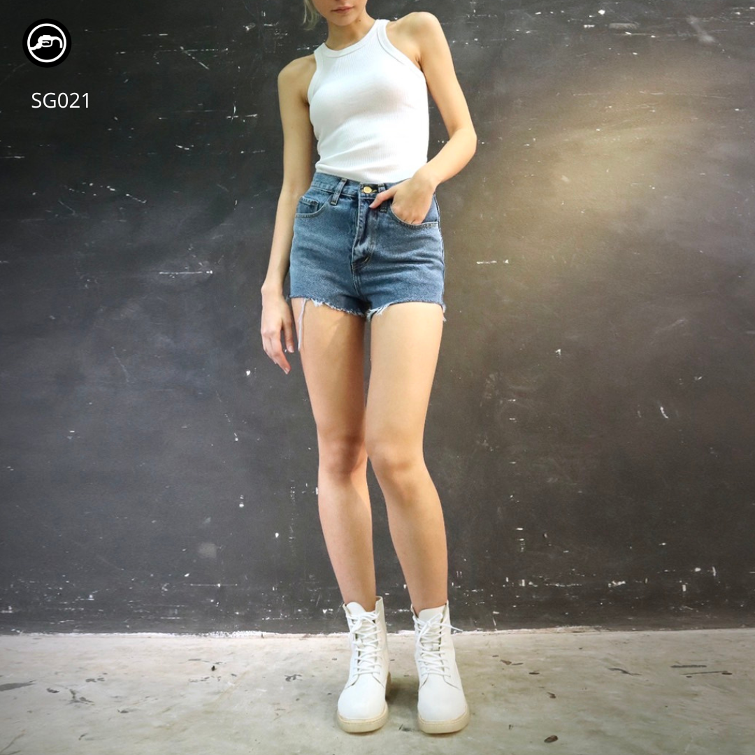 SG021 กางเกงยีนส์ ขาสั้น ผู้หญิง Lady Denim Shorts (Gasoline & Garage) ปั๊มน้ำมันแก๊สโซลีน (SG)