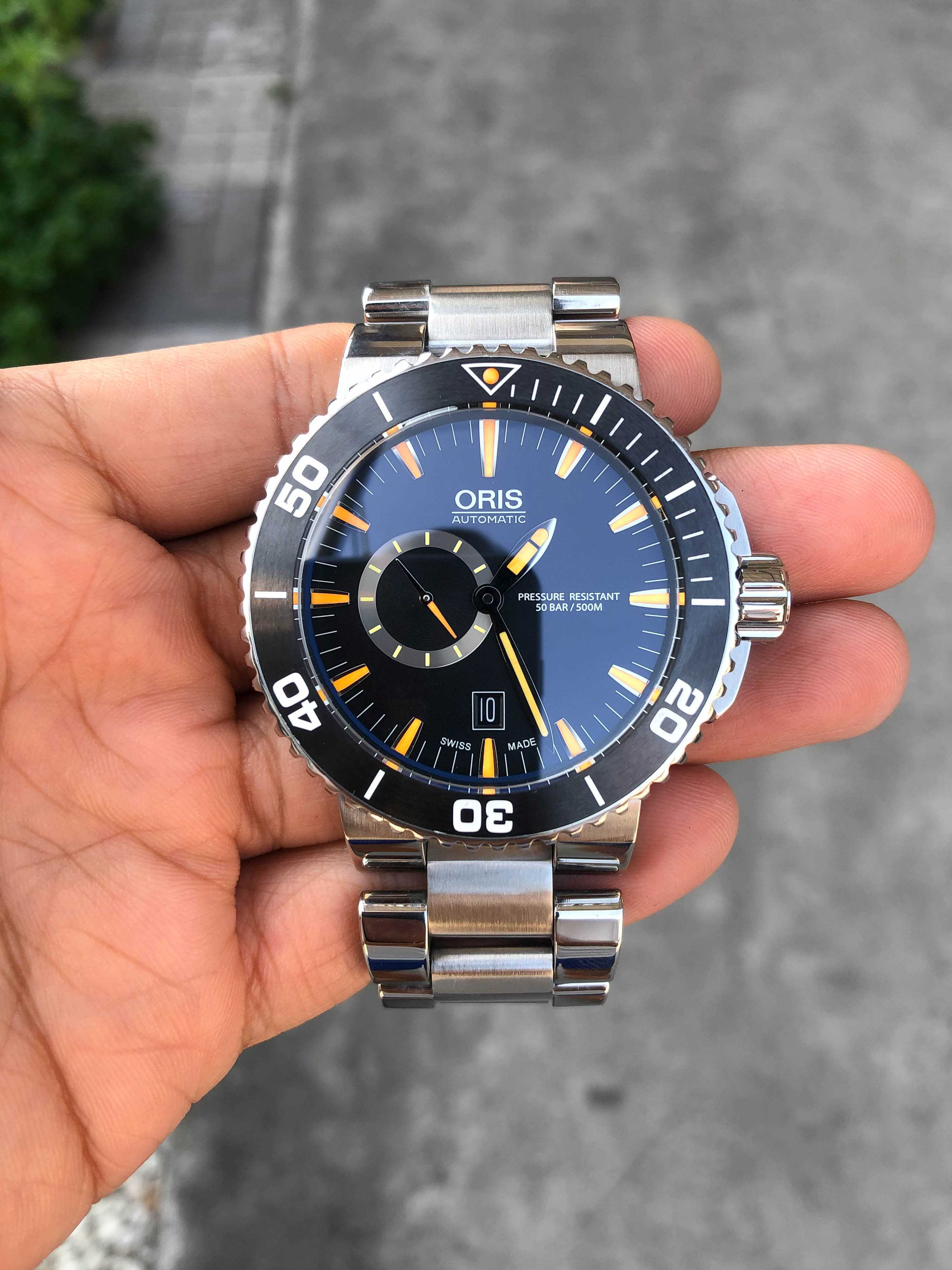 Oris Aquis Small Second Date 500M Ceramic Automatic King Size