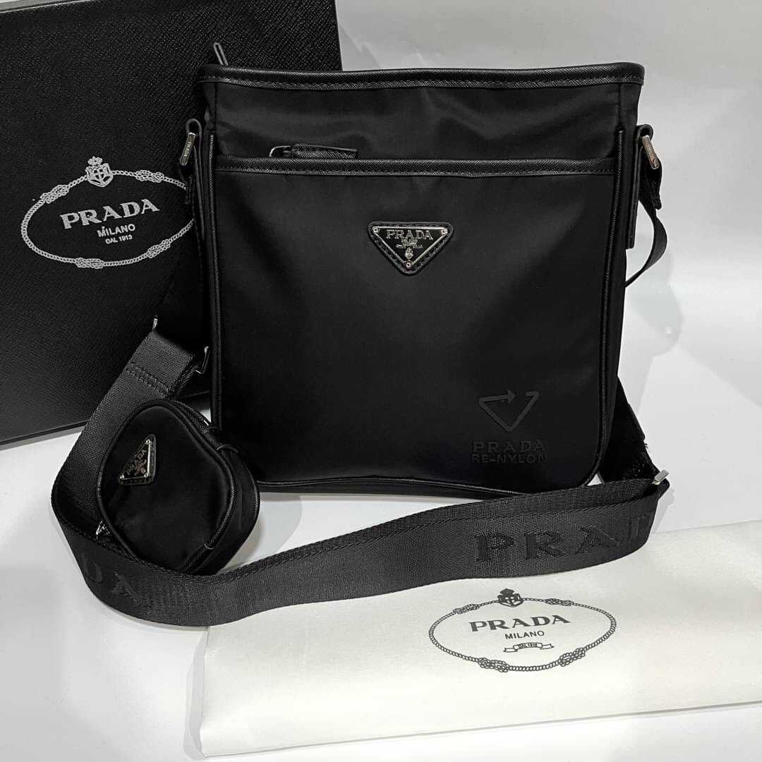 PRADA RECYCLE RE-NYLON CROSSBODY BAG IN BLACK กระเป๋าสะพายข้างครอสบอดี้ แบรนด์ปราด้า ทรงสี่เหลี่ยม