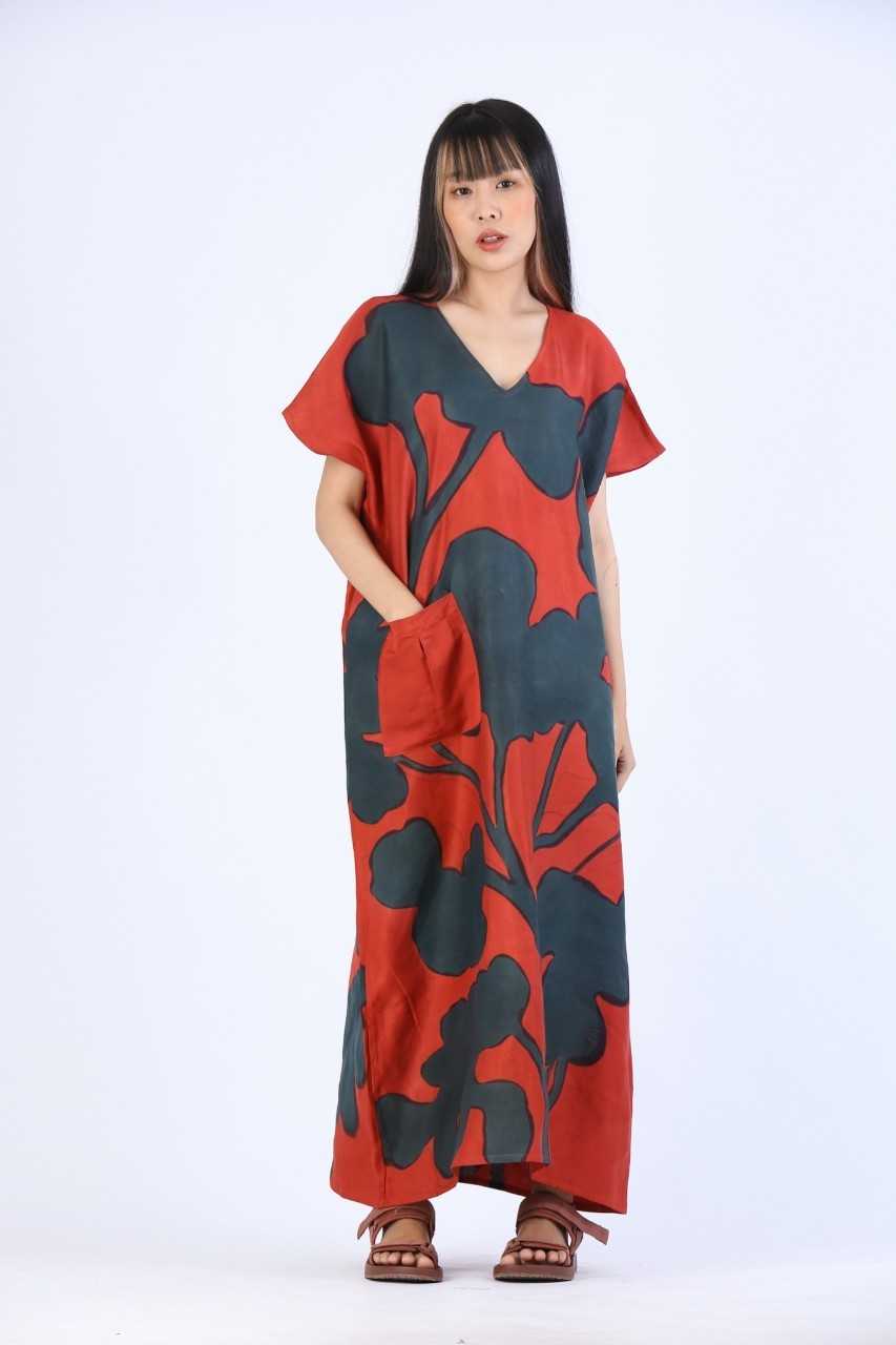 (Pre-order) Kaftan V Nack Linen Silk Hand Paint Free Size