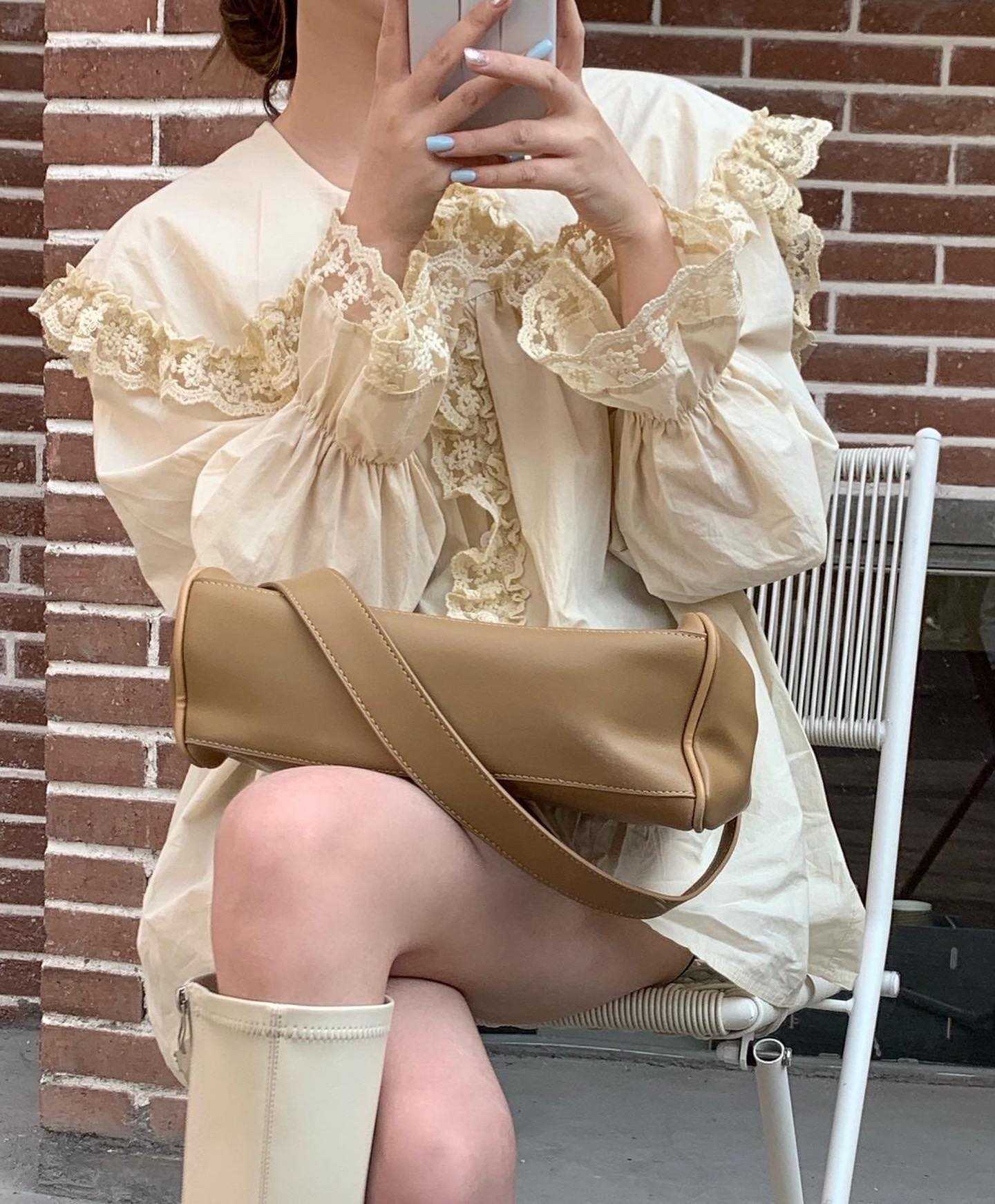 🍹 Pina Colada เสื้อเชิ้ตคอบัวสไตล์เกาหลี ดีเทลแต่งลูกไม้