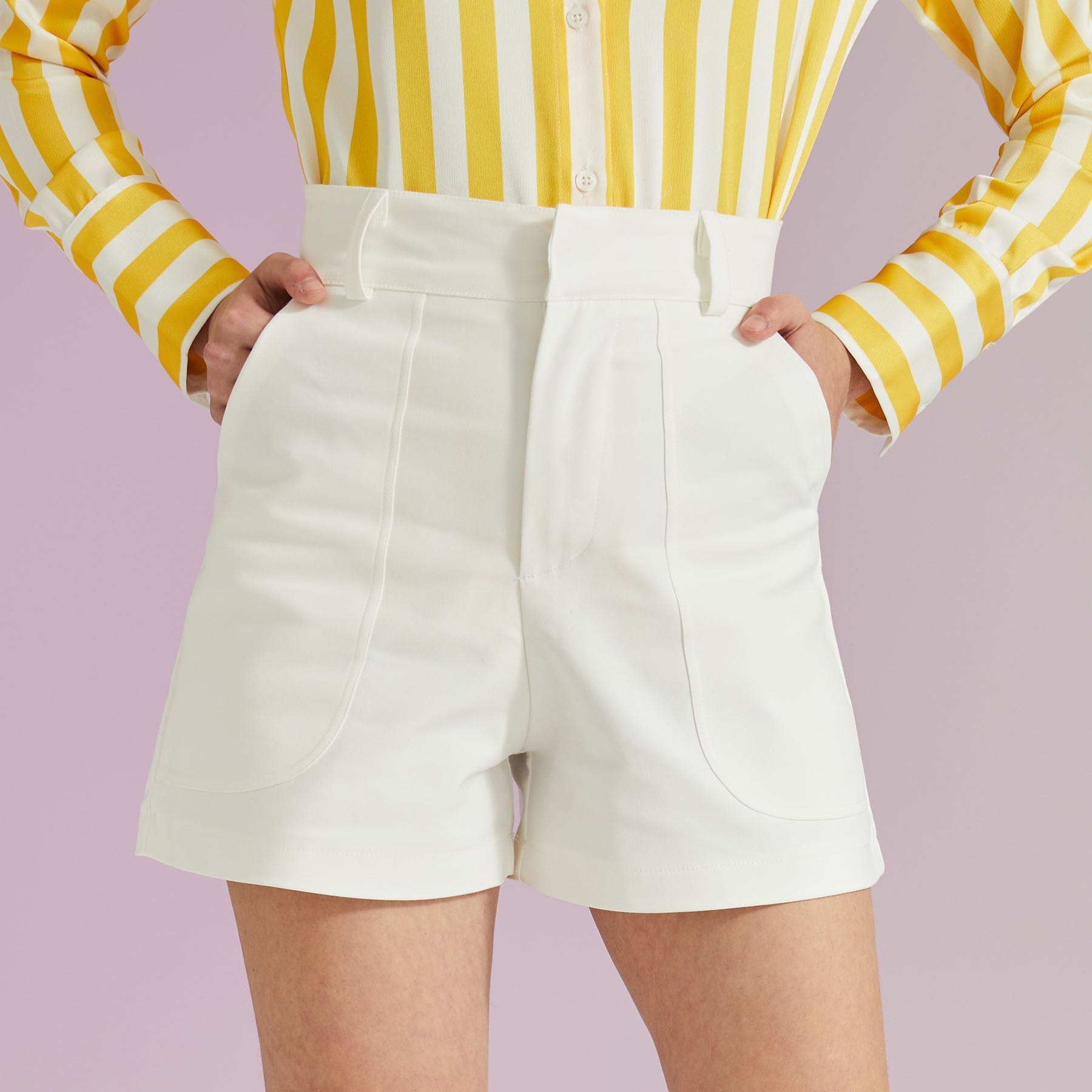 WHITE CLIFF SHORTS