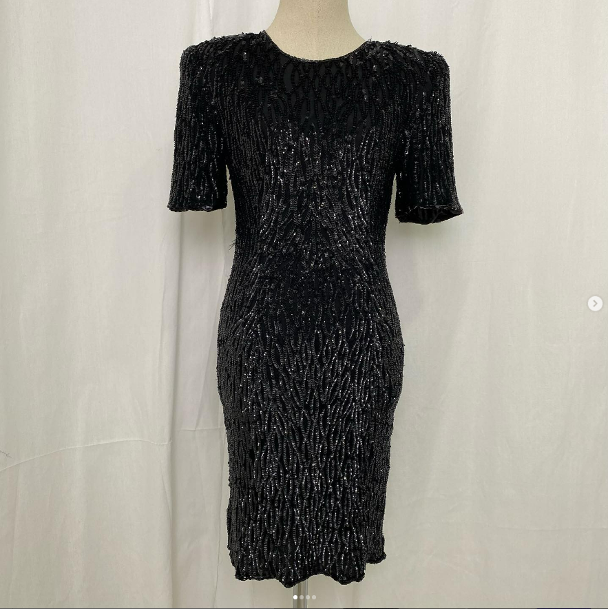 M663 เดรสสั้นสีดำวินเทจ Short Dress Vintage Black