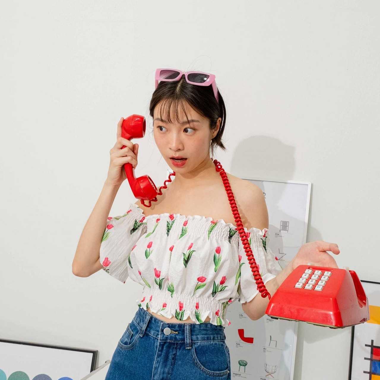 Kimmame - เสื้อ รุ่น Magarett Off Shoulder 2 สี