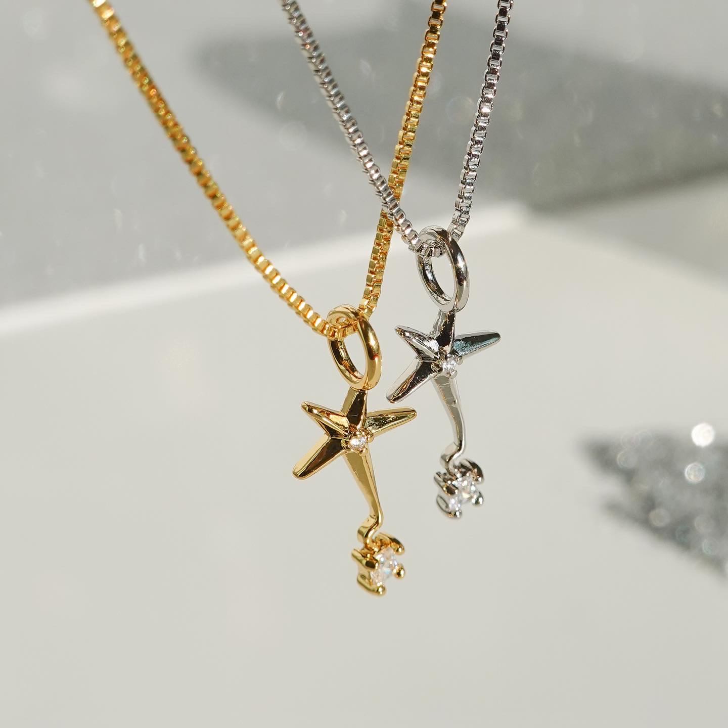 RD Sparkle Wish Star necklace🌟 