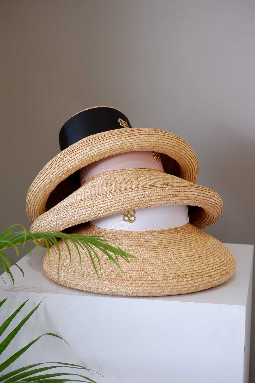 N Roller Brim hats