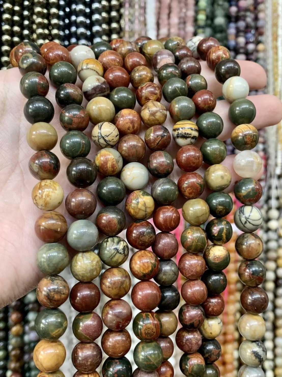 ปิกัสโซ่ แจสเปอร์ (Piccasso Jasper) ทรงกลม เส้นยาว