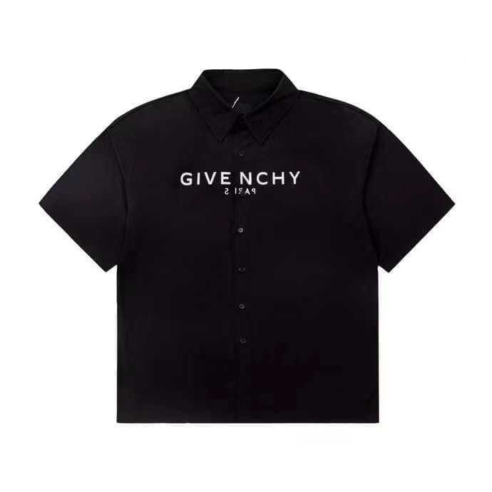 GIVENCHY LOGO PRINT COTTON SHIRT เสื้อเชิ้ตคอปกแขนสั้น แบรนด์จิวองชี่ สกรีนตัวหนังสือโลโก้ flip