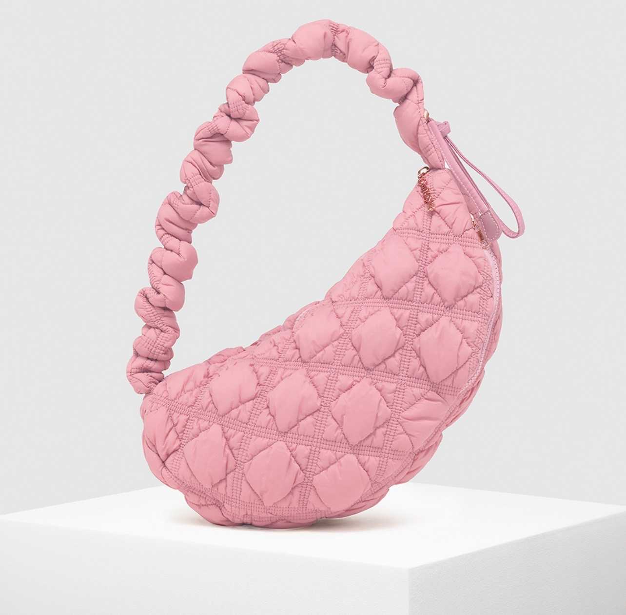 Carlyn Bag - Cozy Cream Pink (พร้อมส่งจากทางแบรนด์)