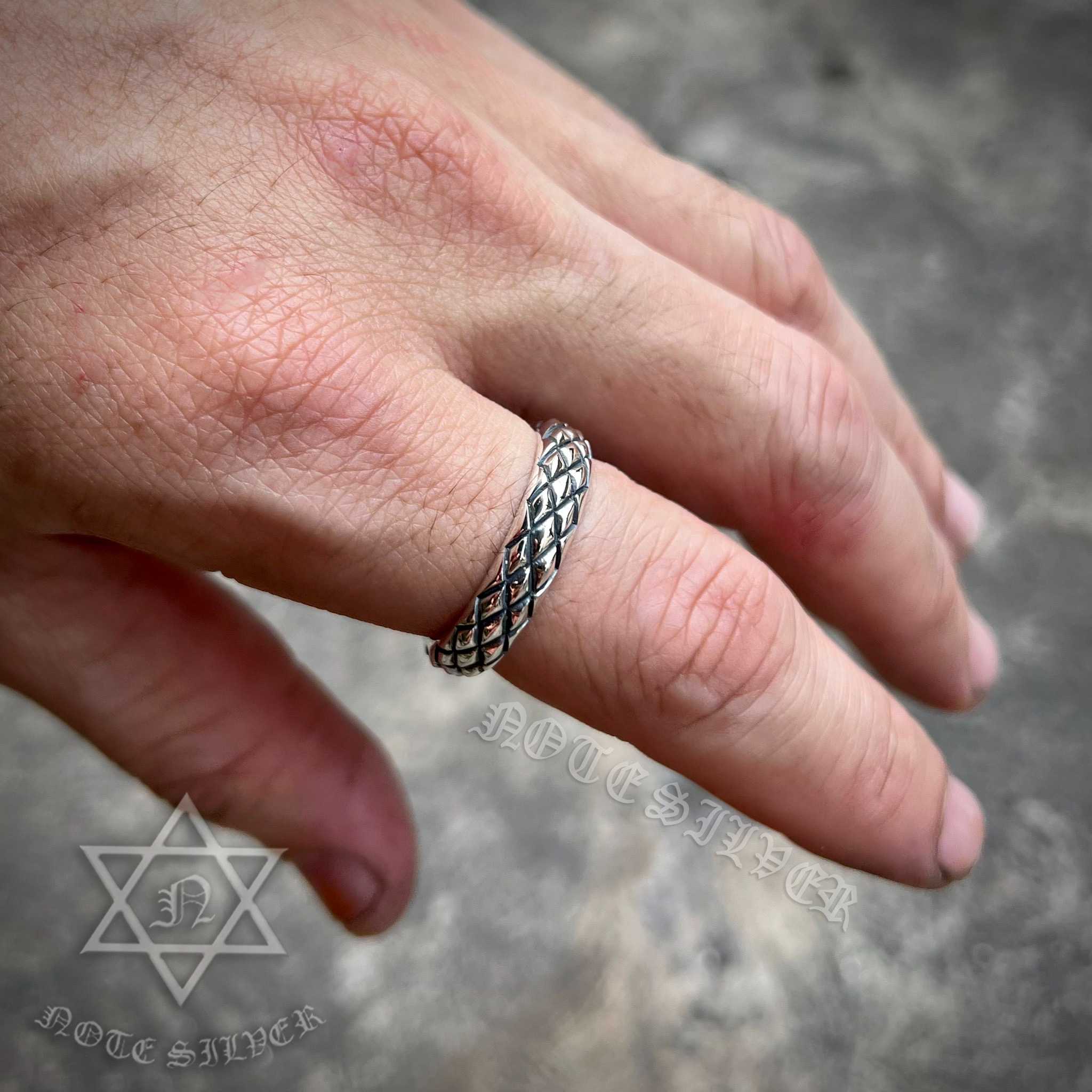 แหวนเงินแท้ เกล็ดมังกรรอบวง DIAMOND CUT Sterling Silver 925