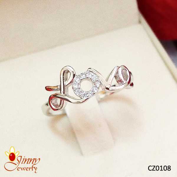 แหวนเงินแท้ 92.5% ประดับเพชร cz เขียนคำว่า Love งานเกรดจิวเวลรี่ น่ารักมาก